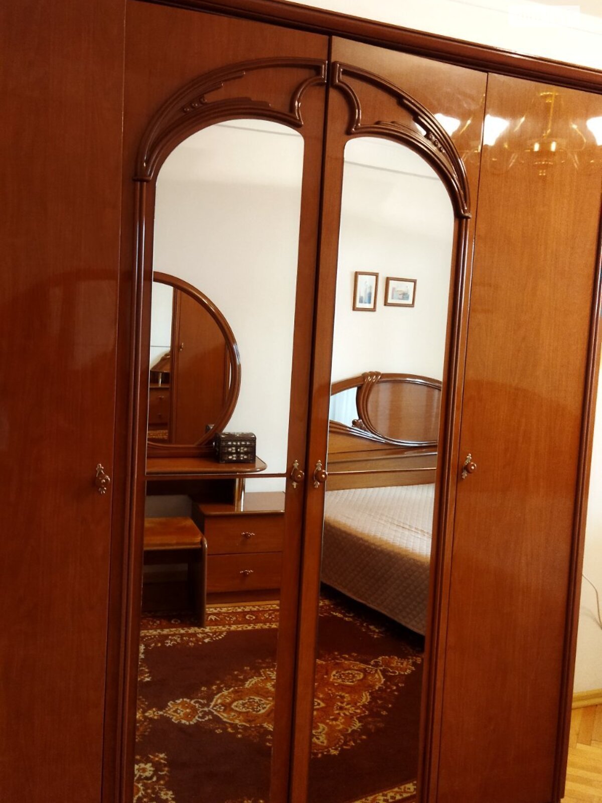 трикімнатна квартира в Києві, район Березняки, на вул. Івана Миколайчука 7 в довготривалу оренду помісячно фото 1 трикімнатна квартира в Києві, район Березняки, на вул. Івана Миколайчука 7 в довготривалу оренду помісячно фото 1