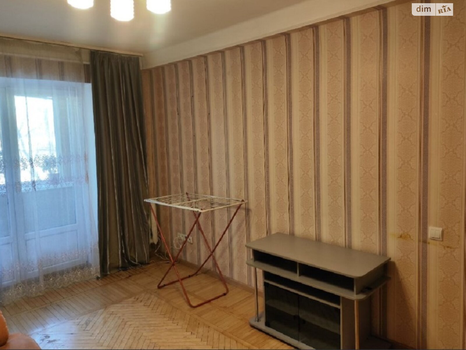 трехкомнатная квартира с ремонтом в Киеве, район Березняки, на просп. Павла Тычины 5А в аренду на долгий срок помесячно фото 1