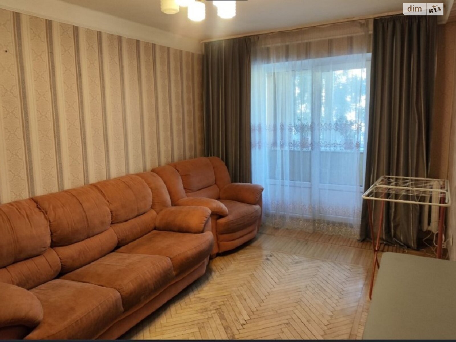 трехкомнатная квартира с ремонтом в Киеве, район Березняки, на просп. Павла Тычины 5А в аренду на долгий срок помесячно фото 1