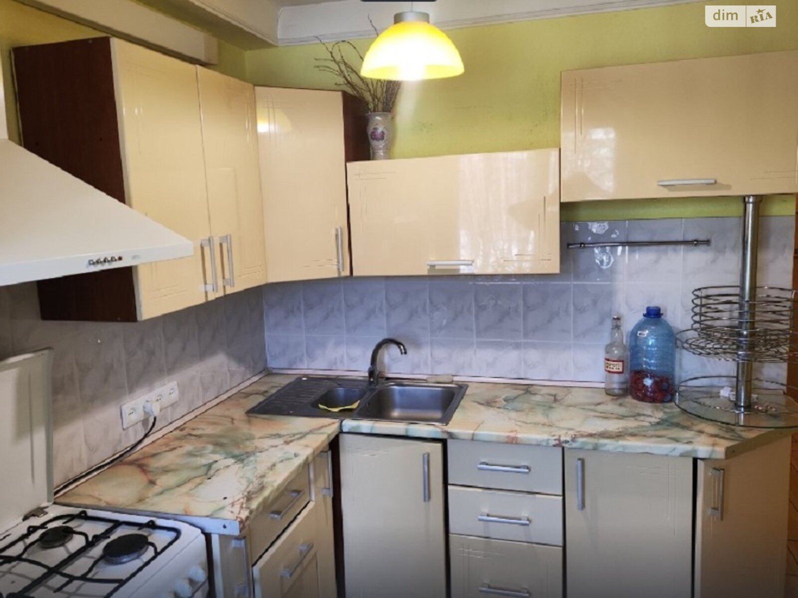 трехкомнатная квартира с ремонтом в Киеве, район Березняки, на просп. Павла Тычины 5А в аренду на долгий срок помесячно фото 1