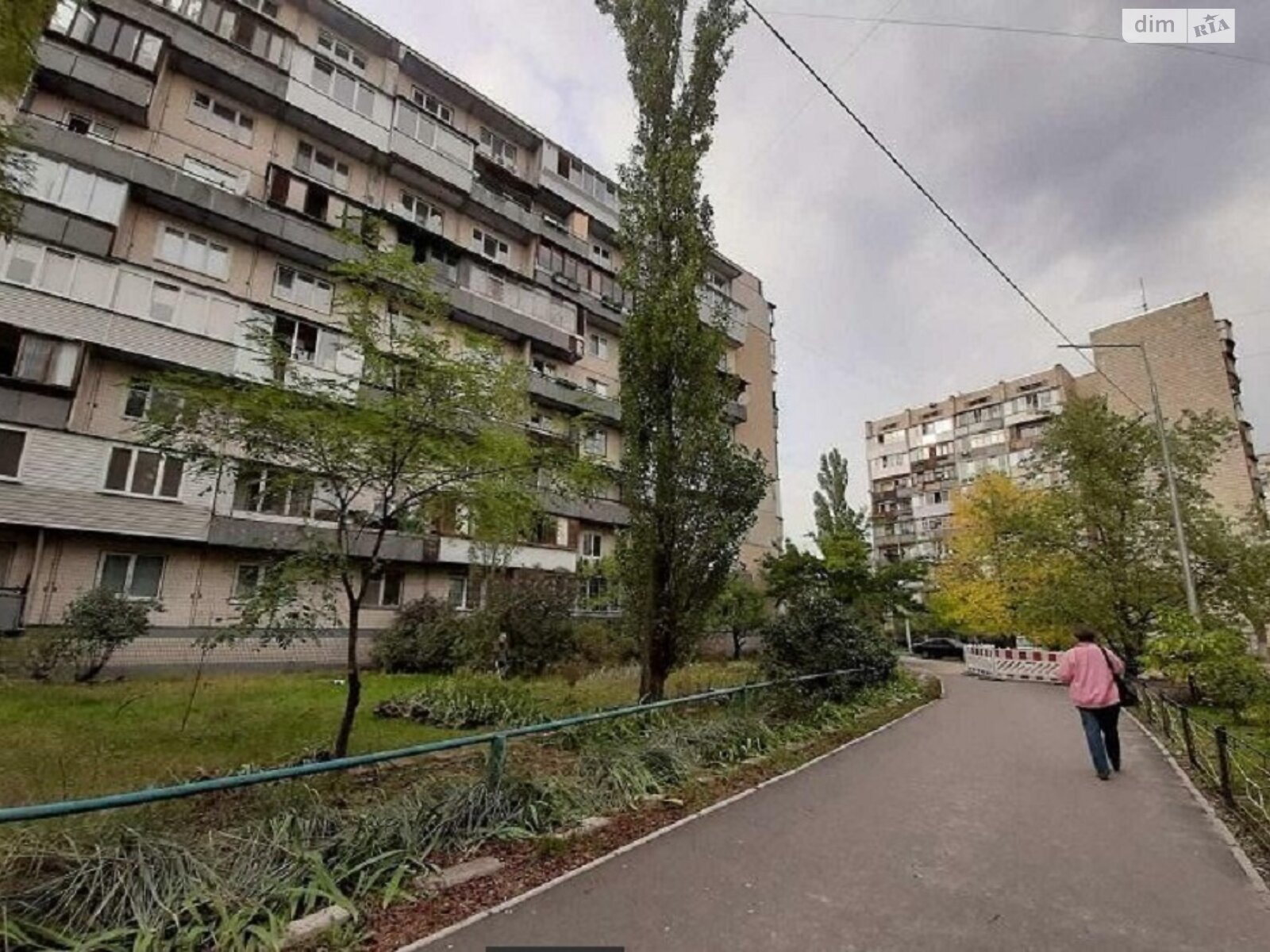 трехкомнатная квартира с ремонтом в Киеве, район Березняки, на просп. Павла Тычины 5А в аренду на долгий срок помесячно фото 1