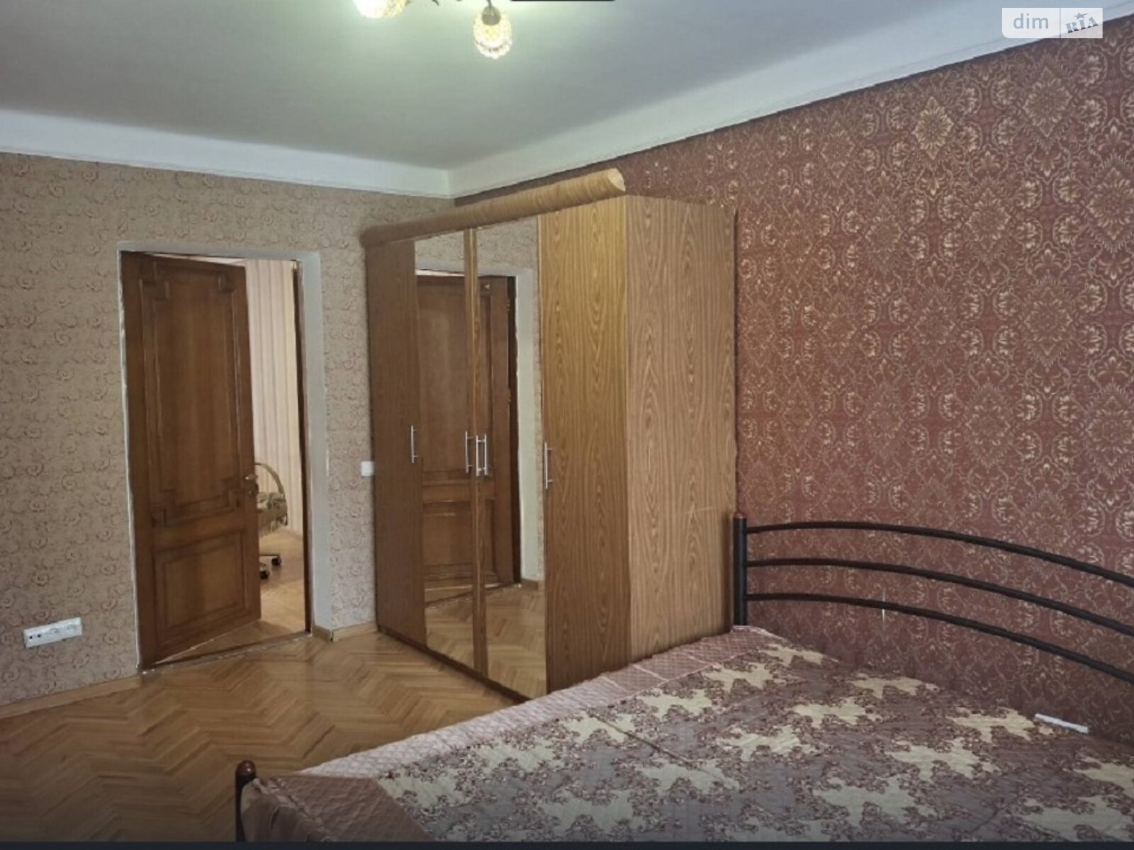 трехкомнатная квартира с ремонтом в Киеве, район Березняки, на просп. Павла Тычины 5А в аренду на долгий срок помесячно фото 1