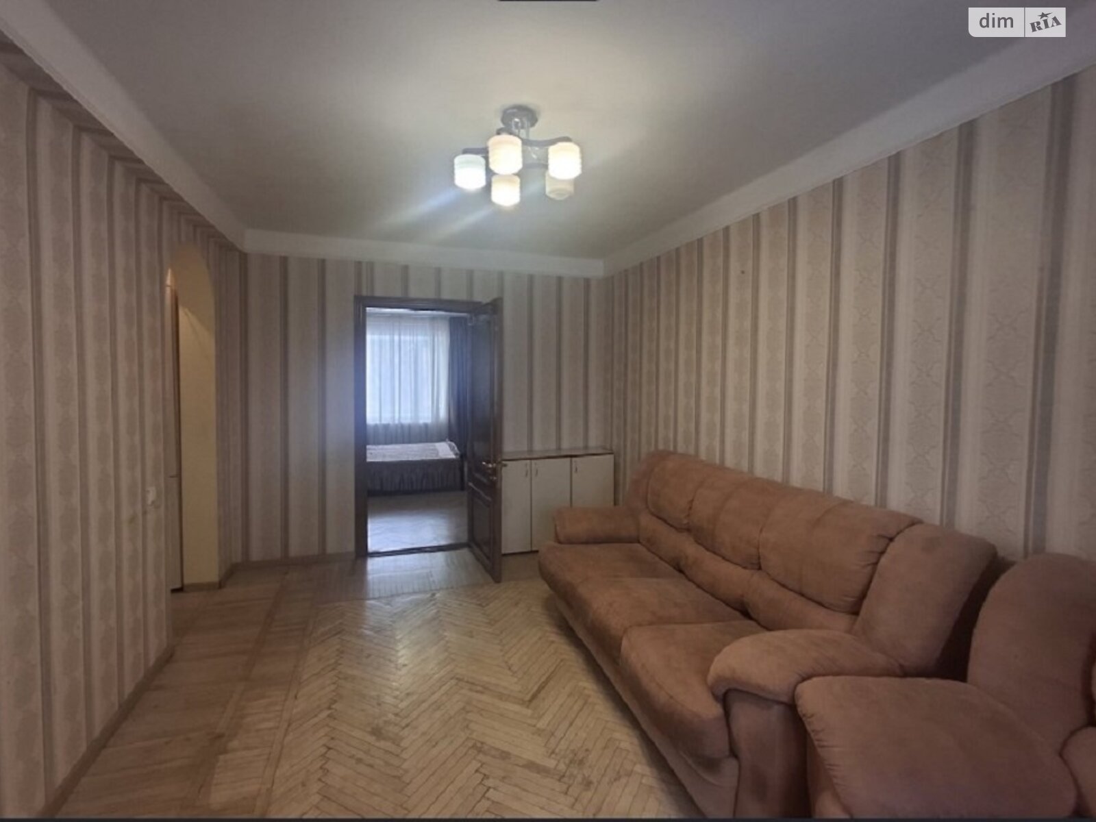 трехкомнатная квартира с ремонтом в Киеве, район Березняки, на просп. Павла Тычины 5А в аренду на долгий срок помесячно фото 1