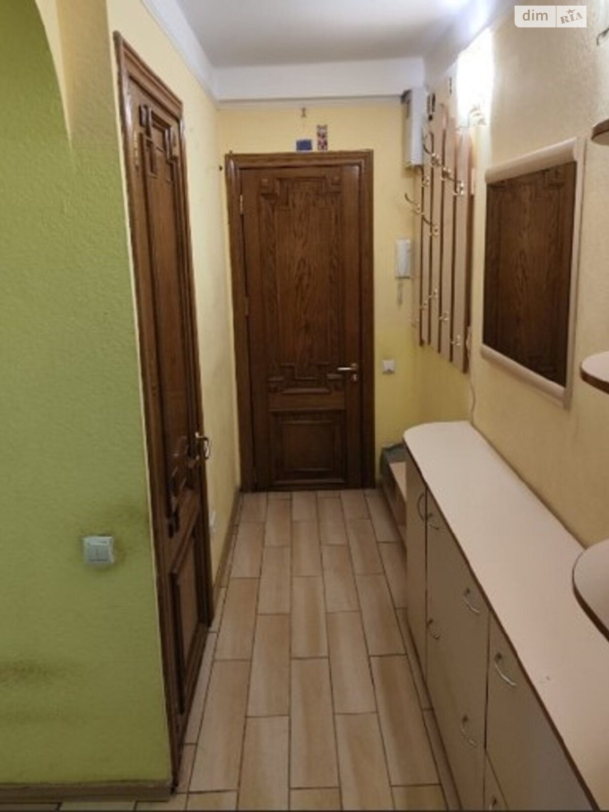 трехкомнатная квартира с ремонтом в Киеве, район Березняки, на просп. Павла Тычины 5А в аренду на долгий срок помесячно фото 1