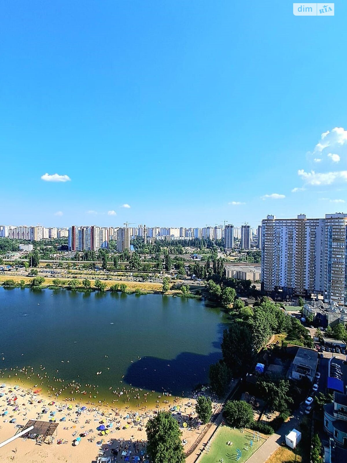 однокімнатна квартира в Києві, район Березняки, на вул. Юрія Шумського 1Б в довготривалу оренду помісячно фото 1