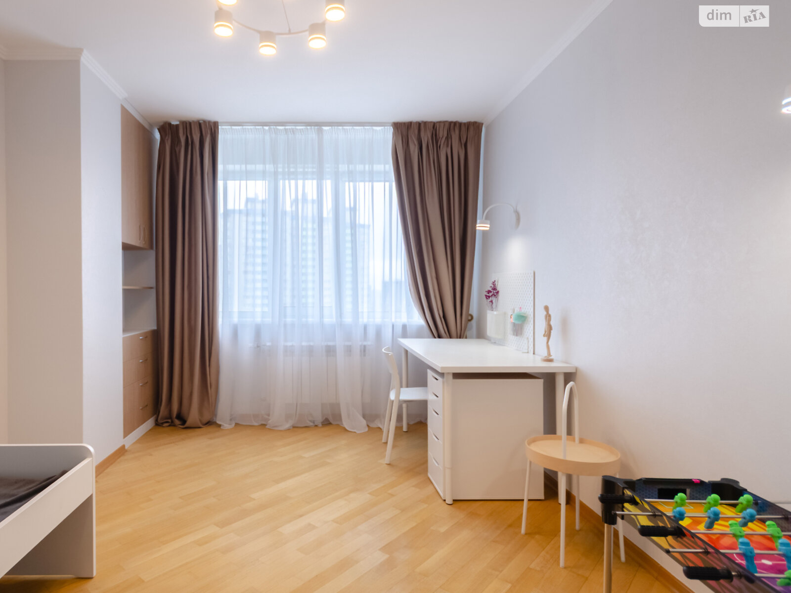 двухкомнатная квартира в Киеве, район Березняки, на ул. Юрия Шумского 1А в аренду на долгий срок помесячно фото 1