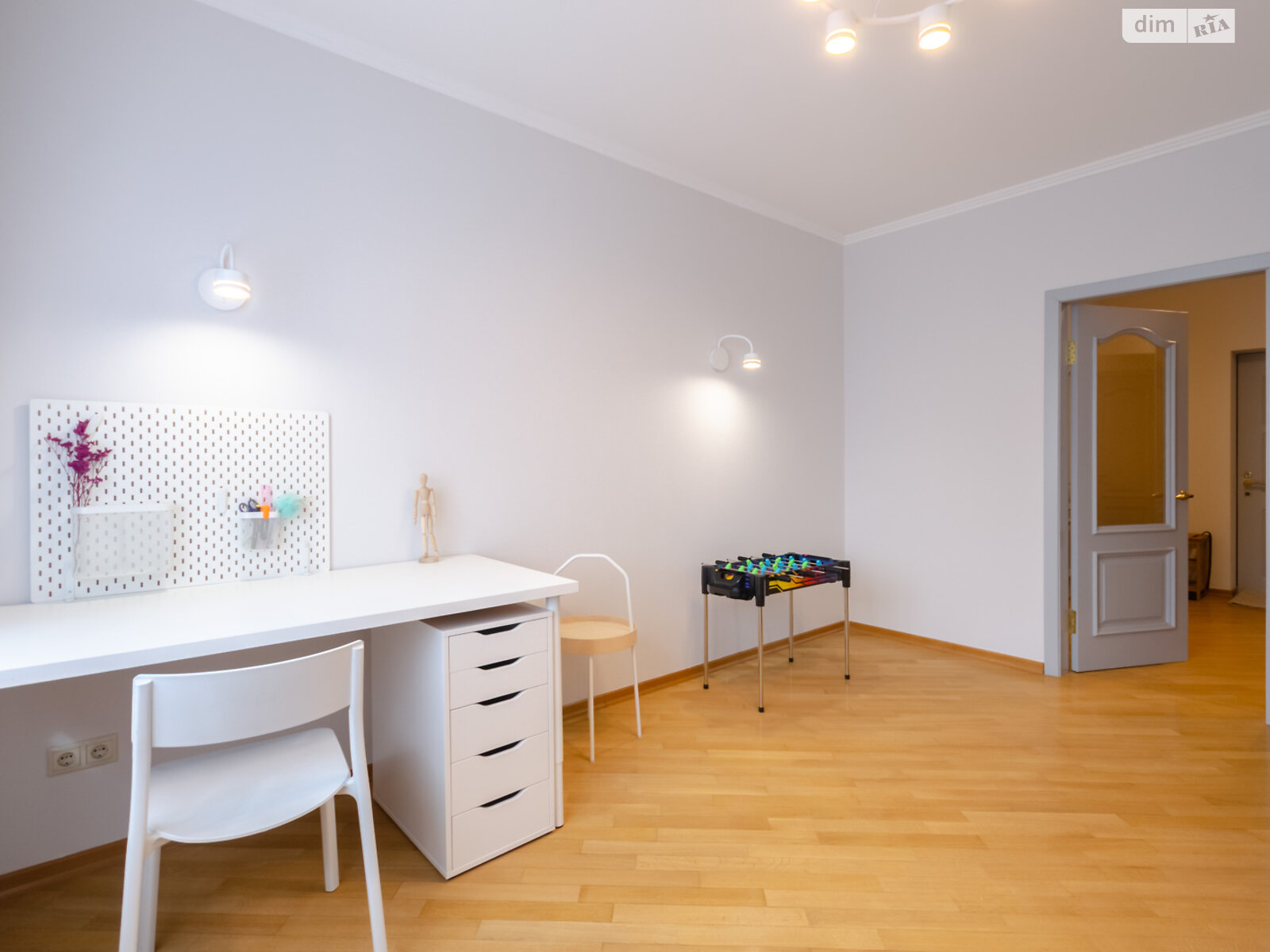 двухкомнатная квартира в Киеве, район Березняки, на ул. Юрия Шумского 1А в аренду на долгий срок помесячно фото 1