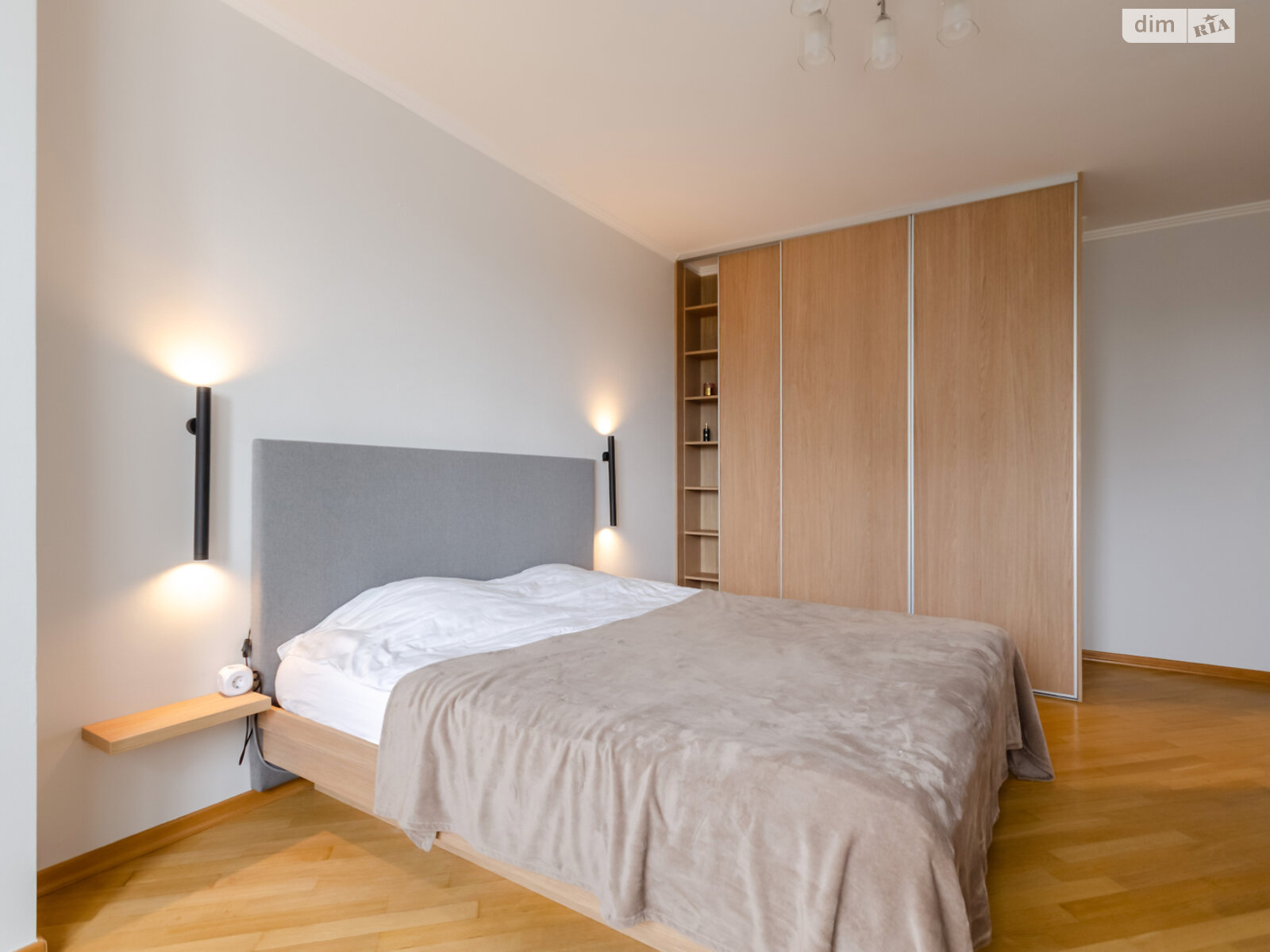 двухкомнатная квартира в Киеве, район Березняки, на ул. Юрия Шумского 1А в аренду на долгий срок помесячно фото 1