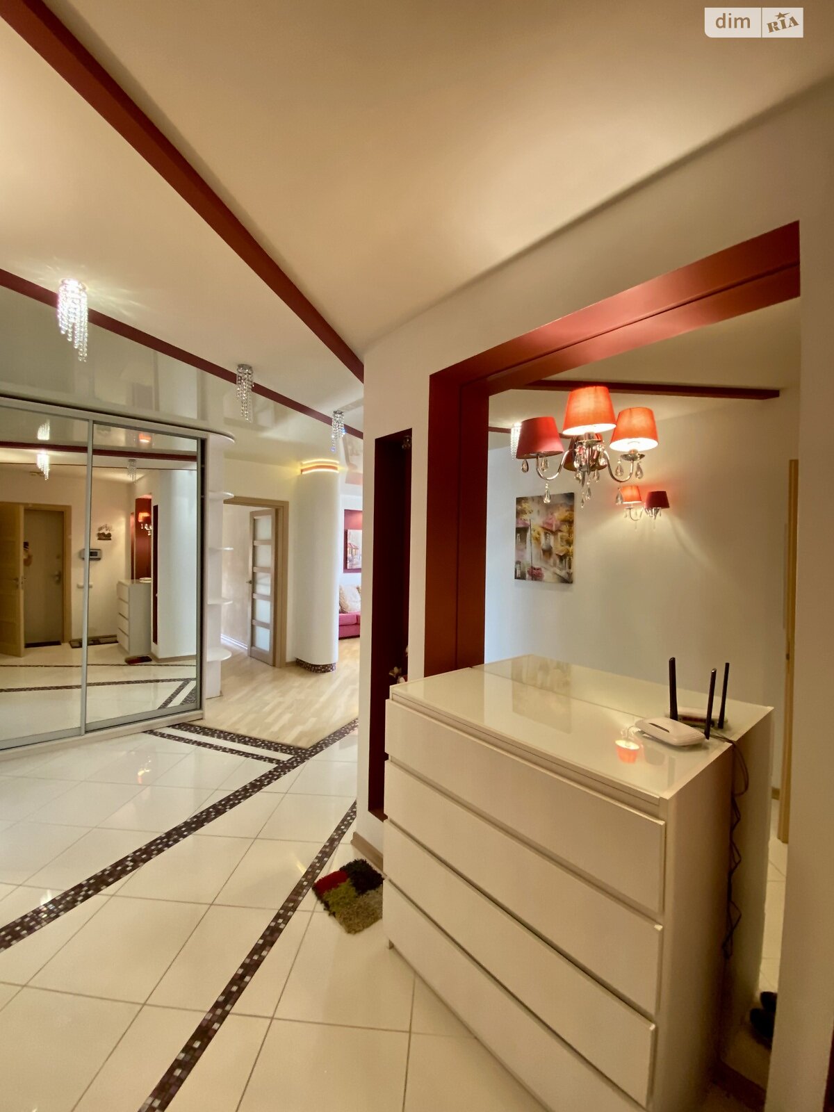 трехкомнатная квартира в Киеве, район Березняки, на ул. Юрия Шумского 1А в аренду на долгий срок помесячно фото 1