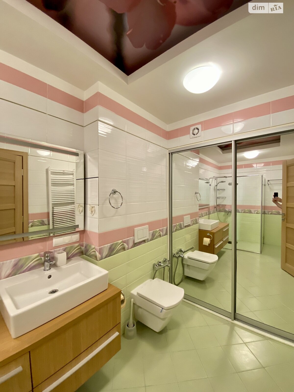 трехкомнатная квартира в Киеве, район Березняки, на ул. Юрия Шумского 1А в аренду на долгий срок помесячно фото 1