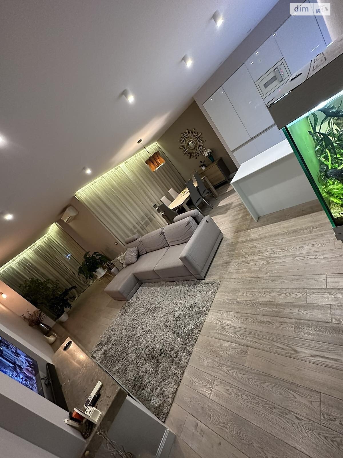 трехкомнатная квартира в Киеве, район Березняки, на ул. Юрия Шумского 3Г в аренду на долгий срок помесячно фото 1 трехкомнатная квартира в Киеве, район Березняки, на ул. Юрия Шумского 3Г в аренду на долгий срок помесячно фото 1