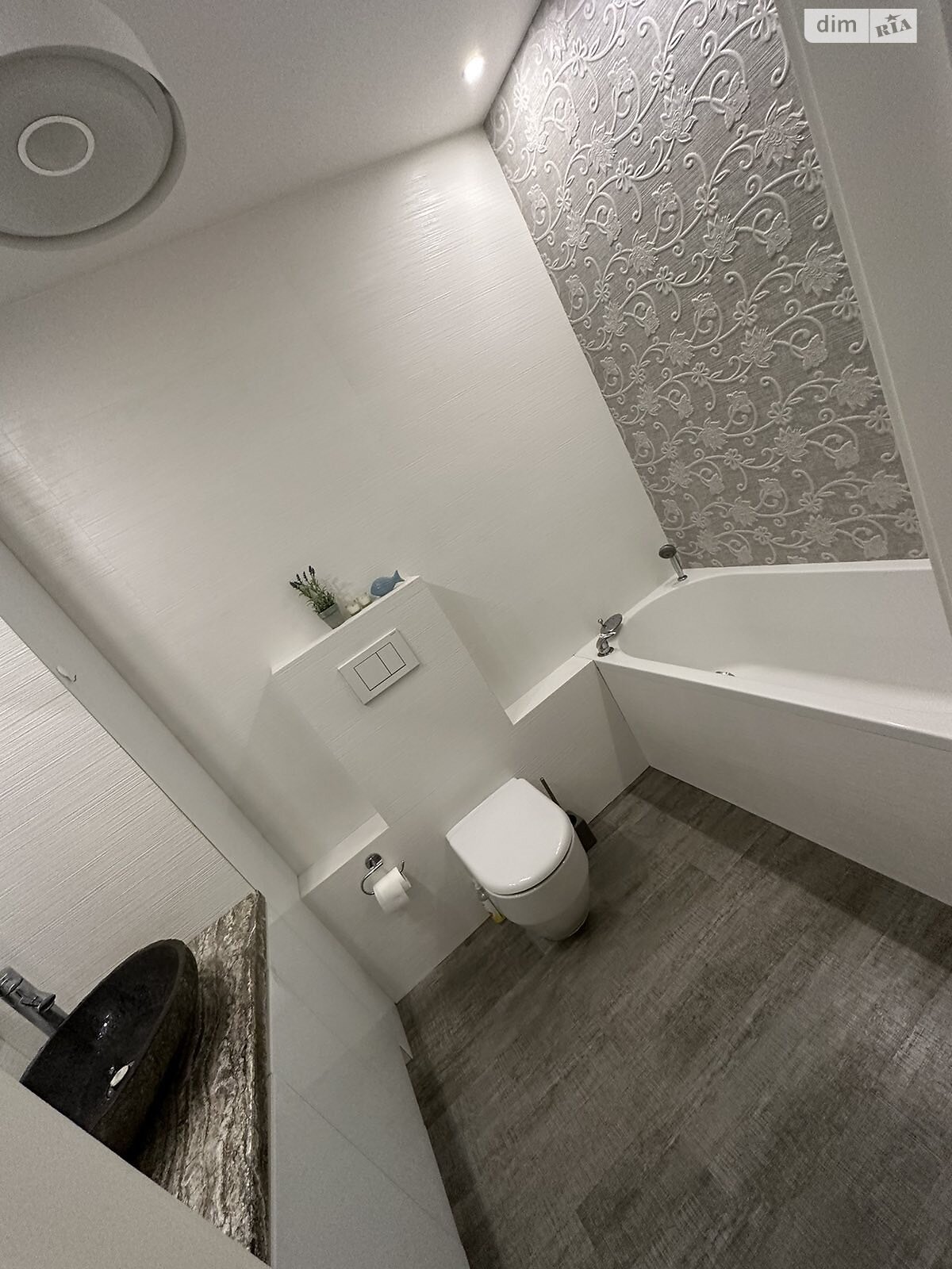 трехкомнатная квартира в Киеве, район Березняки, на ул. Юрия Шумского 3Г в аренду на долгий срок помесячно фото 1 трехкомнатная квартира в Киеве, район Березняки, на ул. Юрия Шумского 3Г в аренду на долгий срок помесячно фото 1