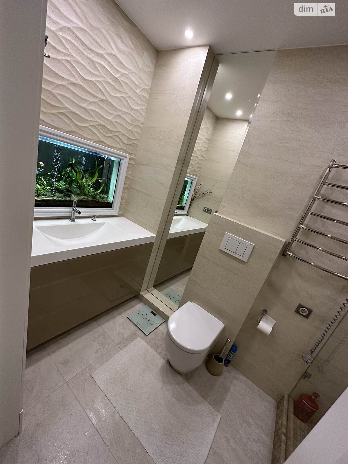 трехкомнатная квартира в Киеве, район Березняки, на ул. Юрия Шумского 3Г в аренду на долгий срок помесячно фото 1 трехкомнатная квартира в Киеве, район Березняки, на ул. Юрия Шумского 3Г в аренду на долгий срок помесячно фото 1