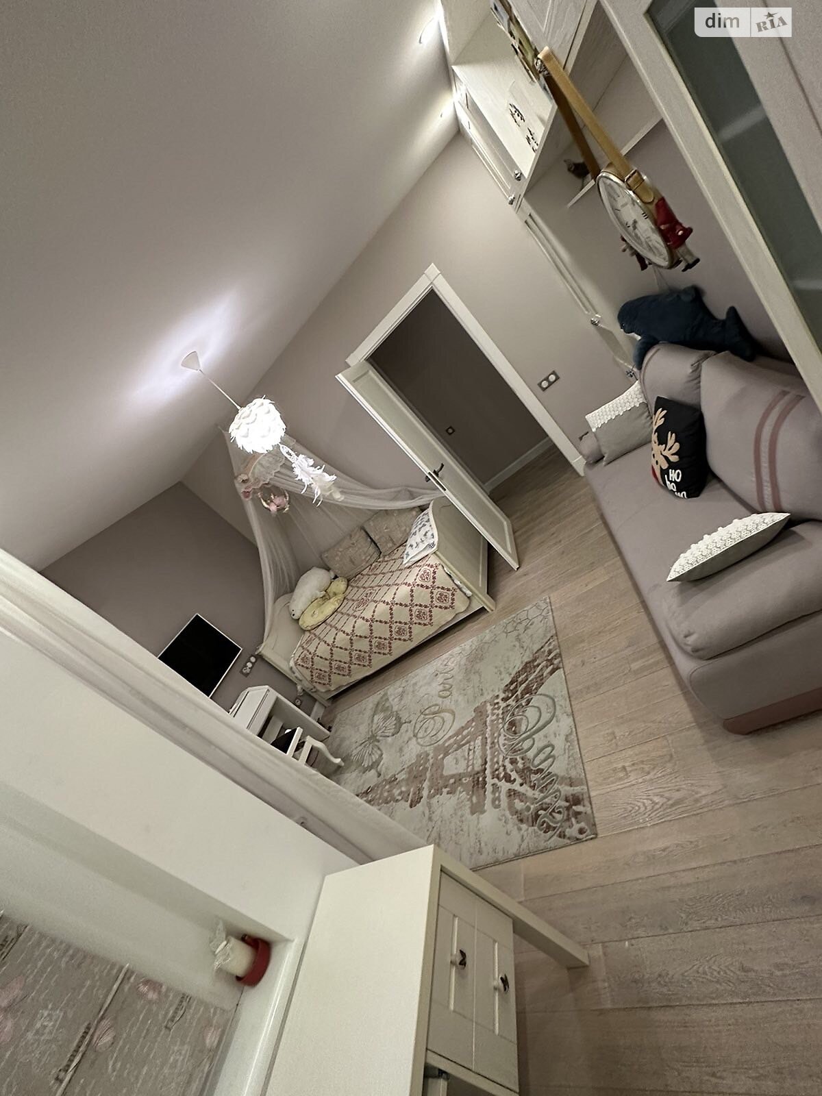 трехкомнатная квартира в Киеве, район Березняки, на ул. Юрия Шумского 3Г в аренду на долгий срок помесячно фото 1 трехкомнатная квартира в Киеве, район Березняки, на ул. Юрия Шумского 3Г в аренду на долгий срок помесячно фото 1