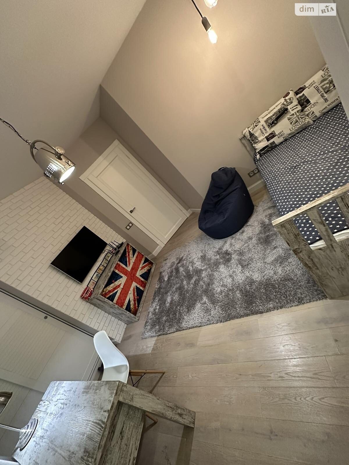 трехкомнатная квартира в Киеве, район Березняки, на ул. Юрия Шумского 3Г в аренду на долгий срок помесячно фото 1 трехкомнатная квартира в Киеве, район Березняки, на ул. Юрия Шумского 3Г в аренду на долгий срок помесячно фото 1