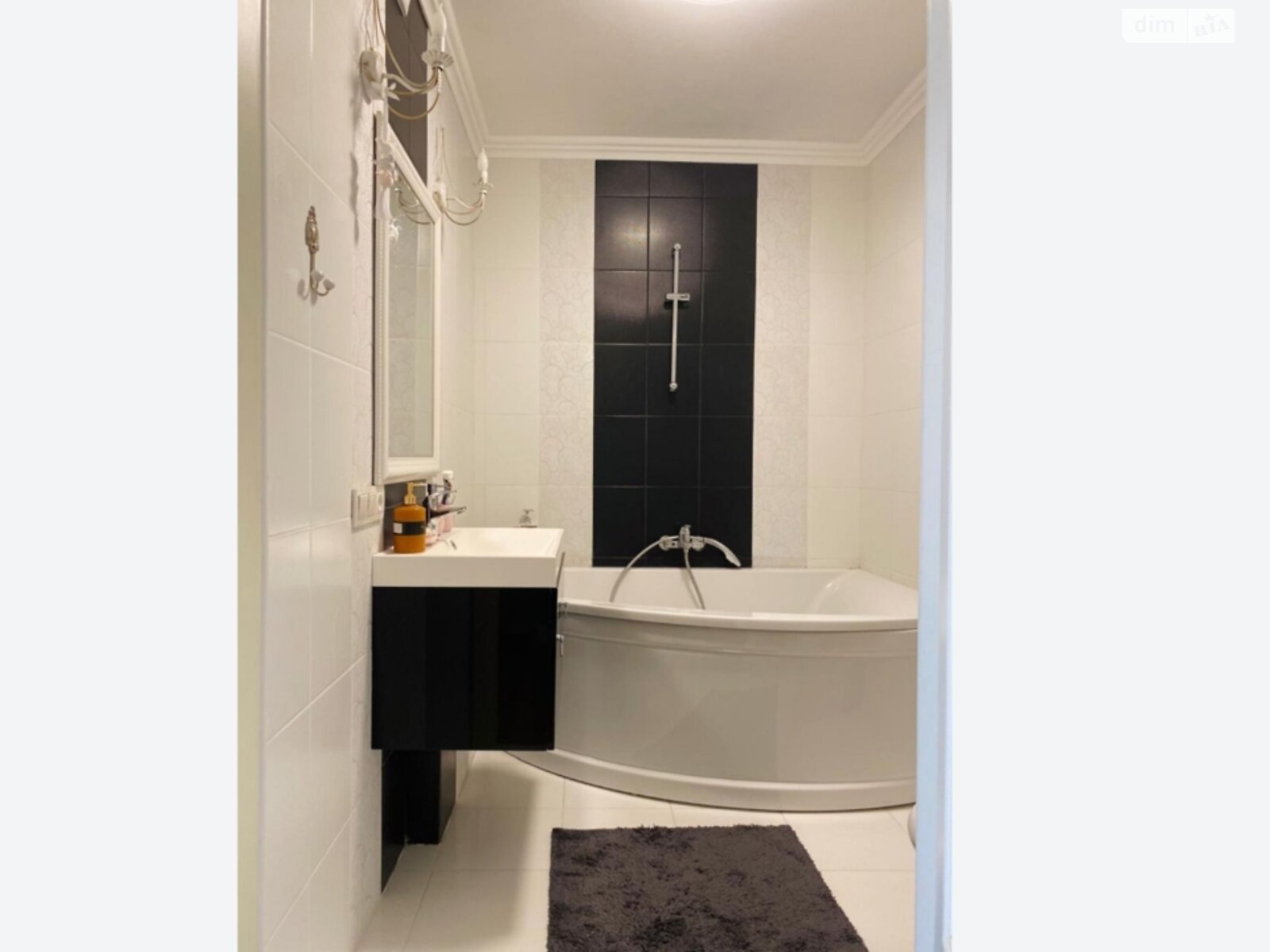 однокомнатная квартира в Киеве, район Березняки, на ул. Юрия Шумского 3Г в аренду на долгий срок помесячно фото 1 однокомнатная квартира в Киеве, район Березняки, на ул. Юрия Шумского 3Г в аренду на долгий срок помесячно фото 1