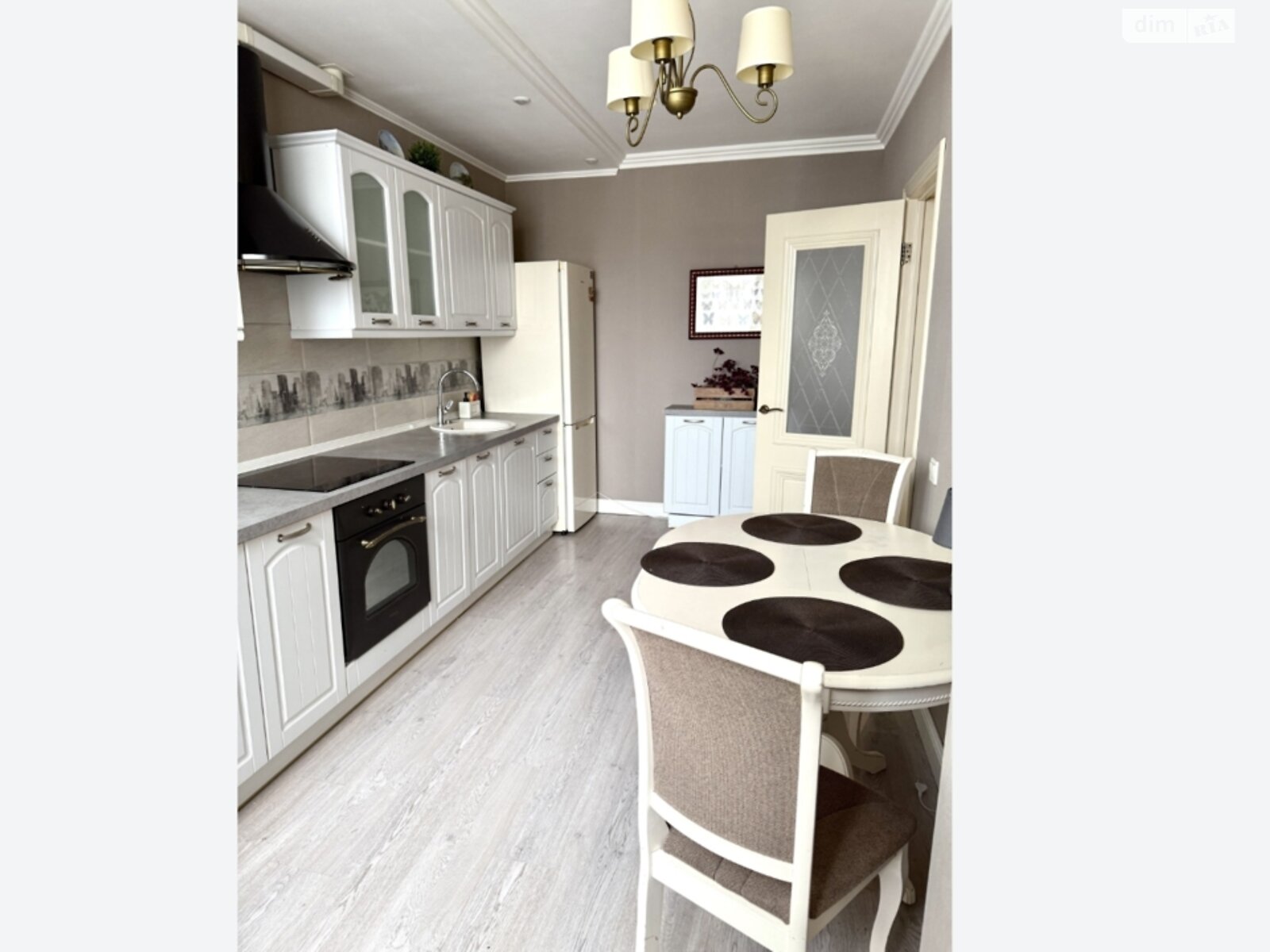 однокомнатная квартира в Киеве, район Березняки, на ул. Юрия Шумского 3Г в аренду на долгий срок помесячно фото 1 однокомнатная квартира в Киеве, район Березняки, на ул. Юрия Шумского 3Г в аренду на долгий срок помесячно фото 1