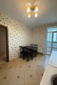 однокомнатная квартира в Киеве, район Березняки, на ул. Юрия Шумского 3Г в аренду на долгий срок помесячно фото 2 однокомнатная квартира в Киеве, район Березняки, на ул. Юрия Шумского 3Г в аренду на долгий срок помесячно фото 2