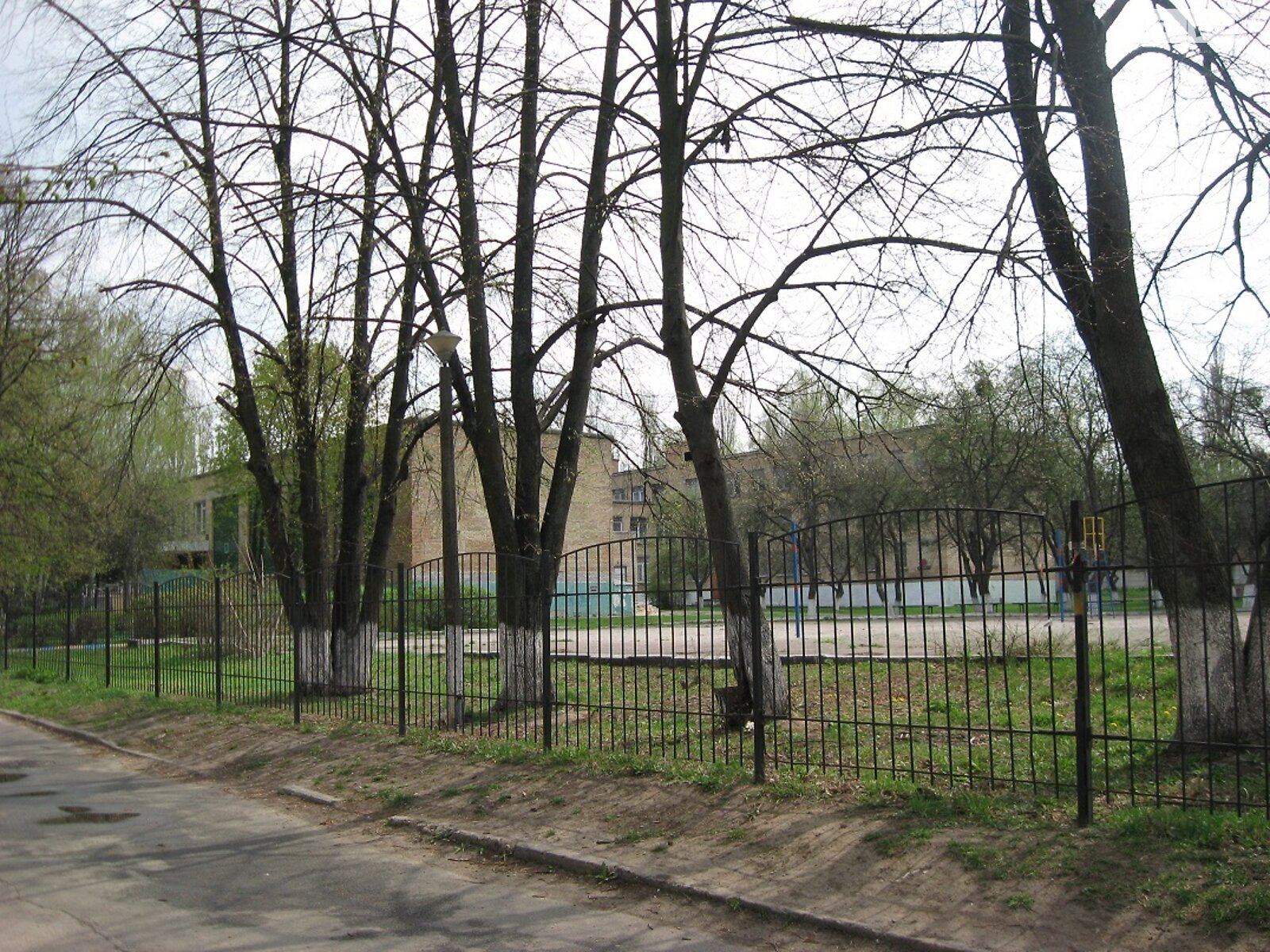 двухкомнатная квартира без мебели в Киеве, район Берковец, на ул. Мрии 17К в аренду на долгий срок помесячно фото 1 двухкомнатная квартира без мебели в Киеве, район Берковец, на ул. Мрии 17К в аренду на долгий срок помесячно фото 1
