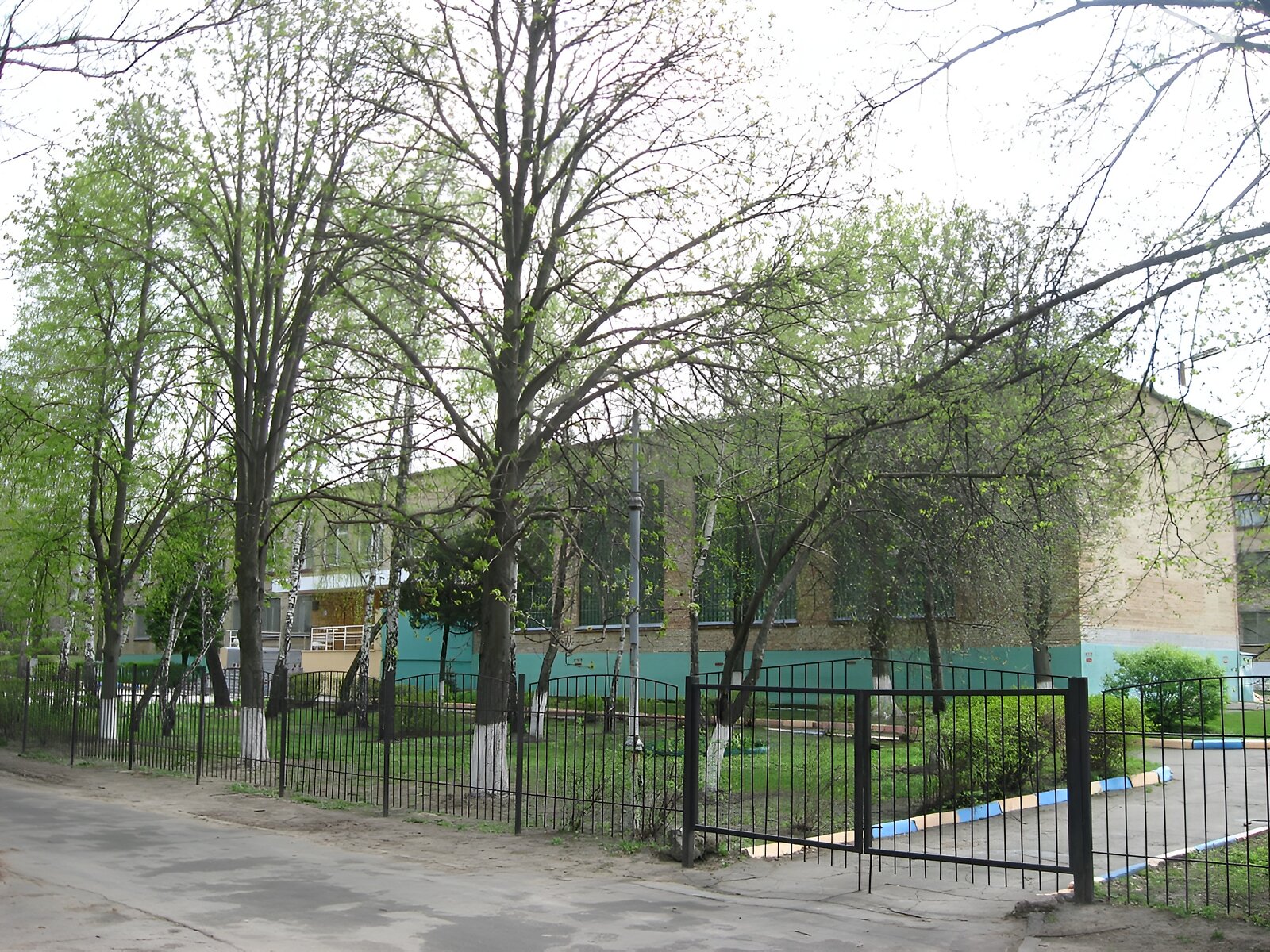 двухкомнатная квартира без мебели в Киеве, район Берковец, на ул. Мрии 17К в аренду на долгий срок помесячно фото 1 двухкомнатная квартира без мебели в Киеве, район Берковец, на ул. Мрии 17К в аренду на долгий срок помесячно фото 1