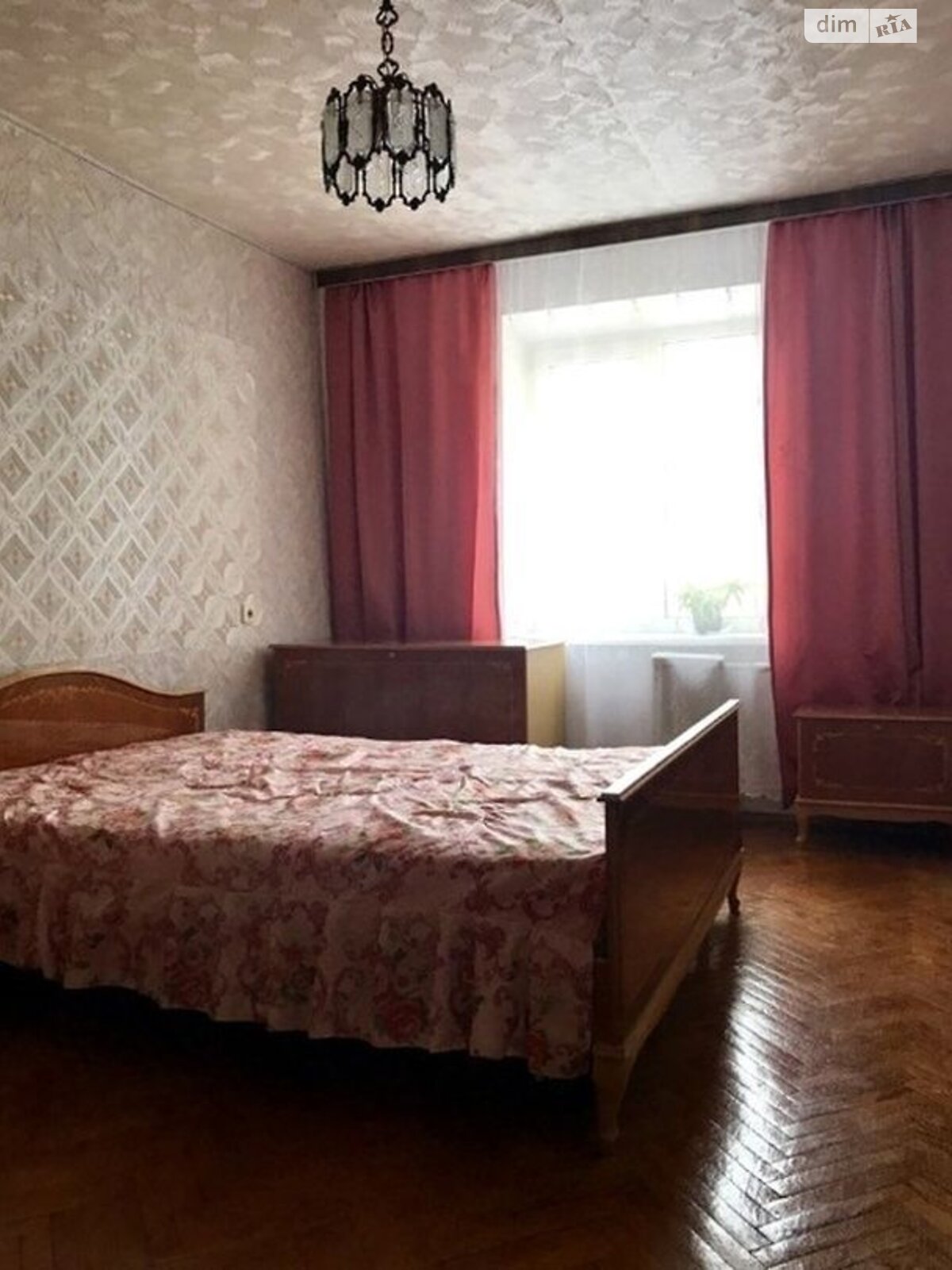 трикімнатна квартира в Києві, на вул. Велика Житомирська 6 в довготривалу оренду помісячно фото 1 трикімнатна квартира в Києві, на вул. Велика Житомирська 6 в довготривалу оренду помісячно фото 1
