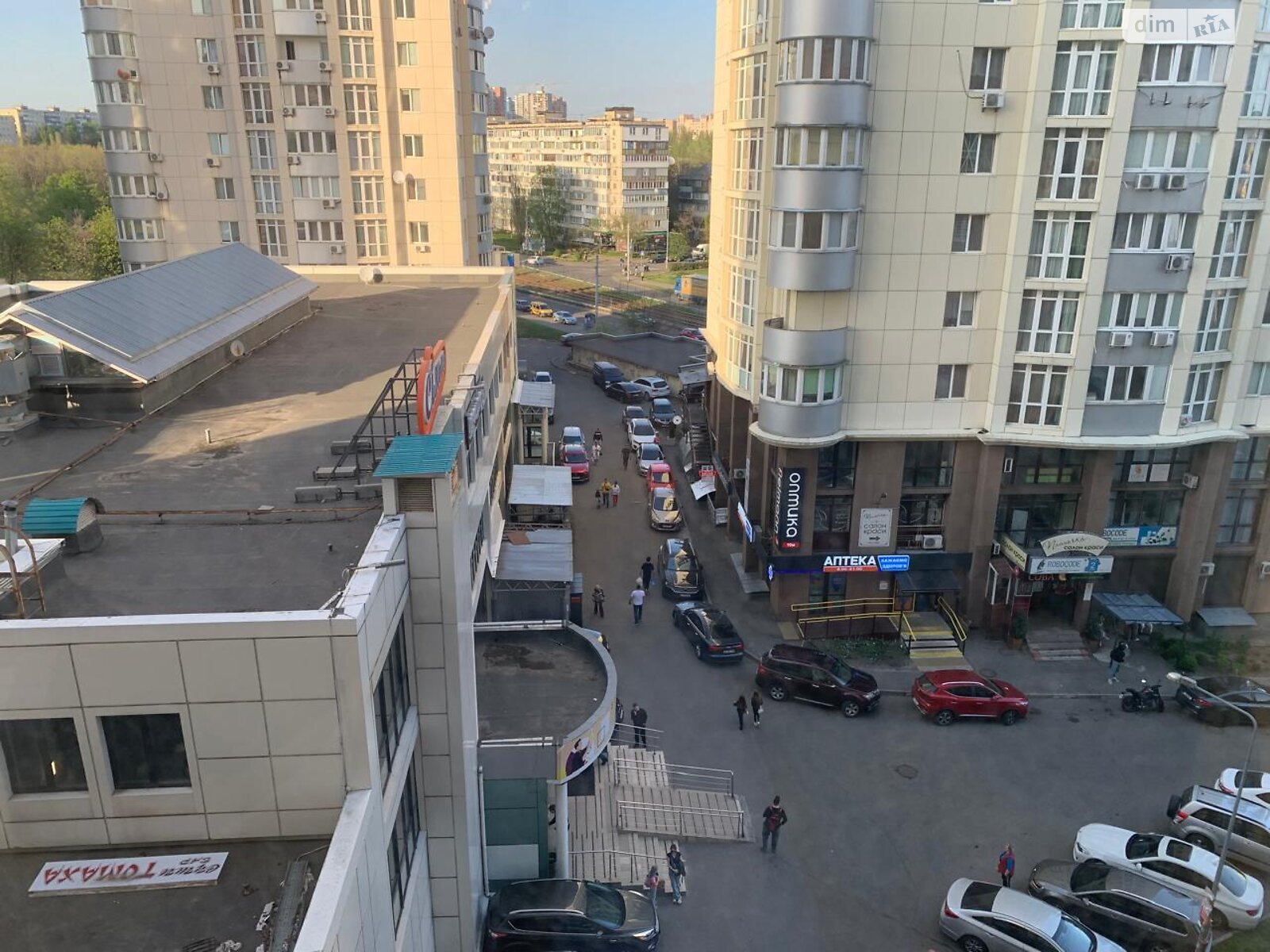 трехкомнатная квартира в Киеве, район Борщаговка, на бул. Кольцова 14Е в аренду на долгий срок помесячно фото 1 трехкомнатная квартира в Киеве, район Борщаговка, на бул. Кольцова 14Е в аренду на долгий срок помесячно фото 1