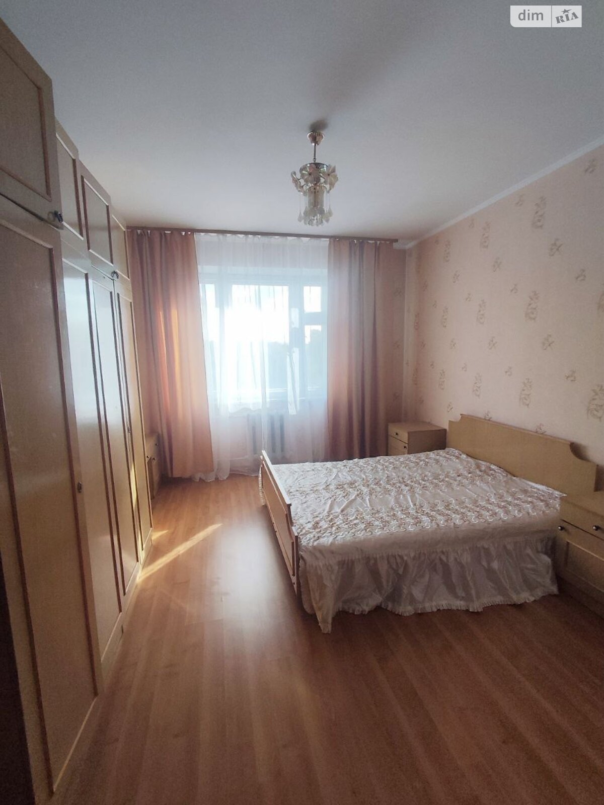 трикімнатна квартира в Києві, район Борщагівка, на просп. Леся Курбаса 1 корпус 2 в довготривалу оренду помісячно фото 1 трикімнатна квартира в Києві, район Борщагівка, на просп. Леся Курбаса 1 корпус 2 в довготривалу оренду помісячно фото 1