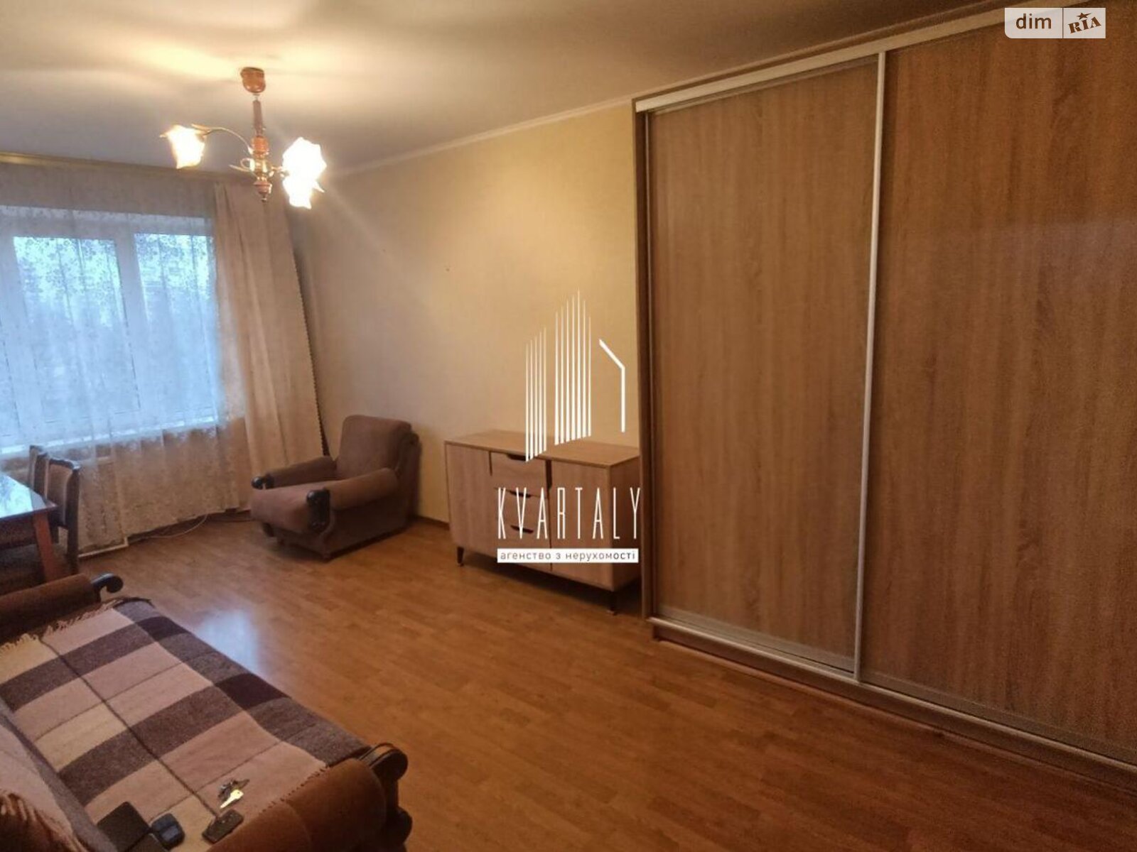 трикімнатна квартира в Києві, район Борщагівка, на просп. Леся Курбаса 9 в довготривалу оренду помісячно фото 1 трикімнатна квартира в Києві, район Борщагівка, на просп. Леся Курбаса 9 в довготривалу оренду помісячно фото 1