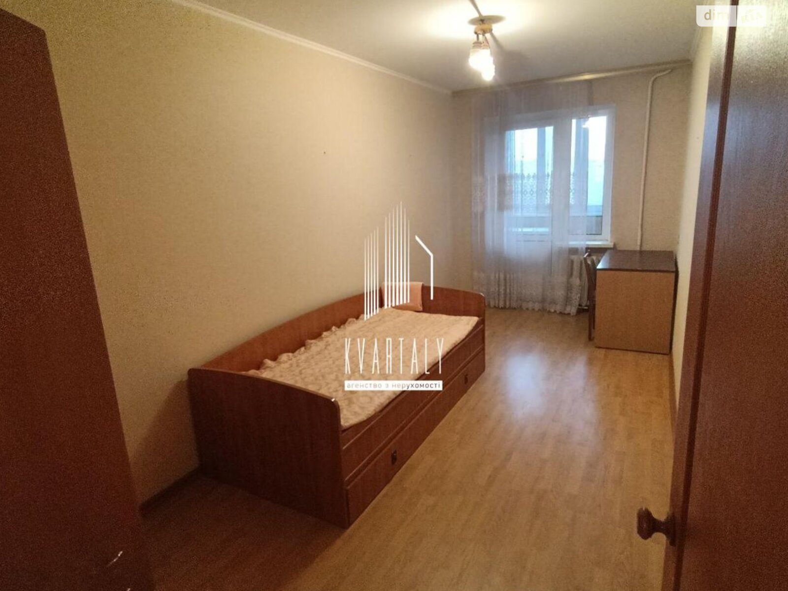 трикімнатна квартира в Києві, район Борщагівка, на просп. Леся Курбаса 9 в довготривалу оренду помісячно фото 1 трикімнатна квартира в Києві, район Борщагівка, на просп. Леся Курбаса 9 в довготривалу оренду помісячно фото 1