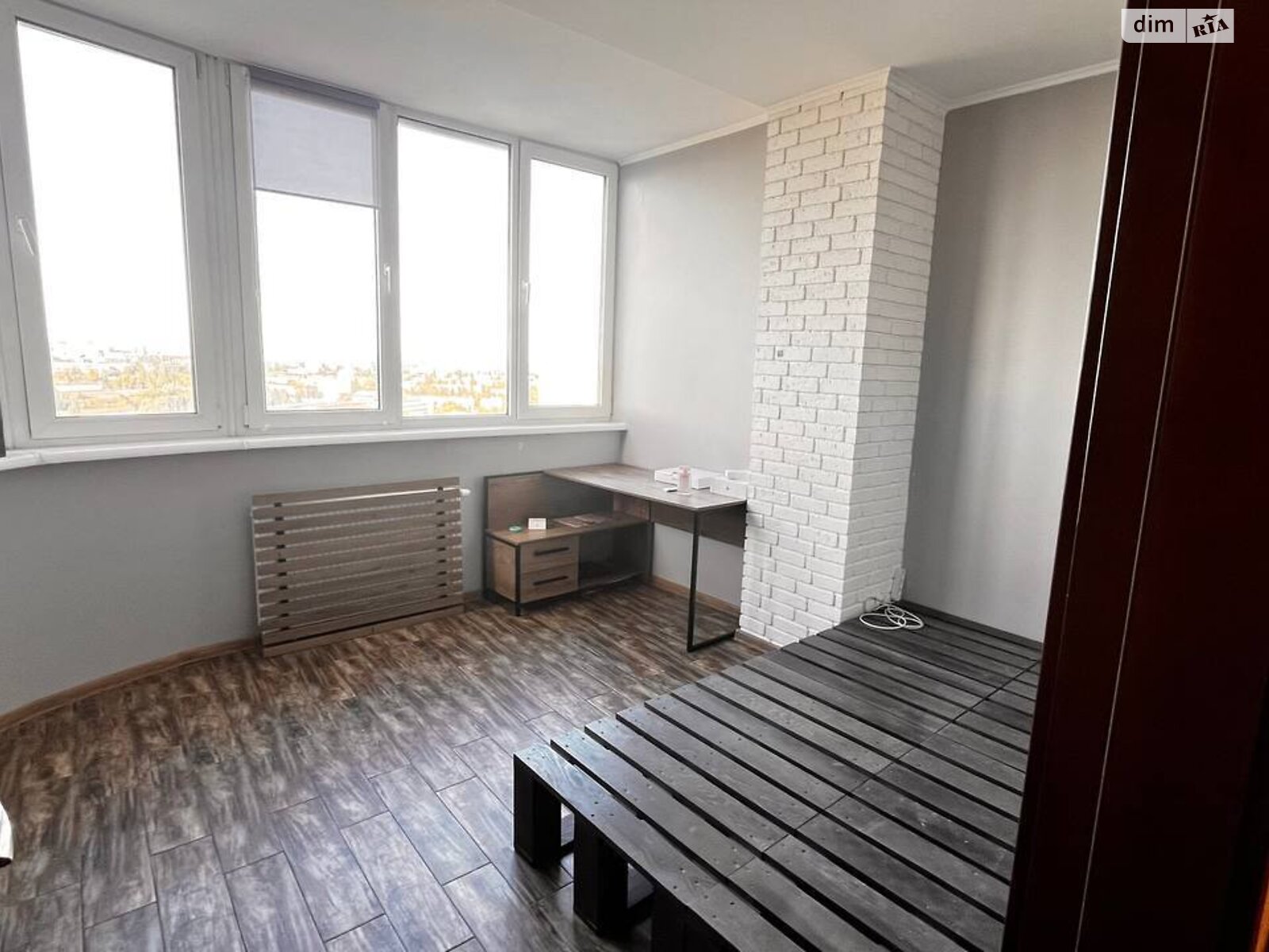 трехкомнатная квартира в Киеве, район Борщаговка, на ул. Семьи Стешенко 7 в аренду на долгий срок помесячно фото 1