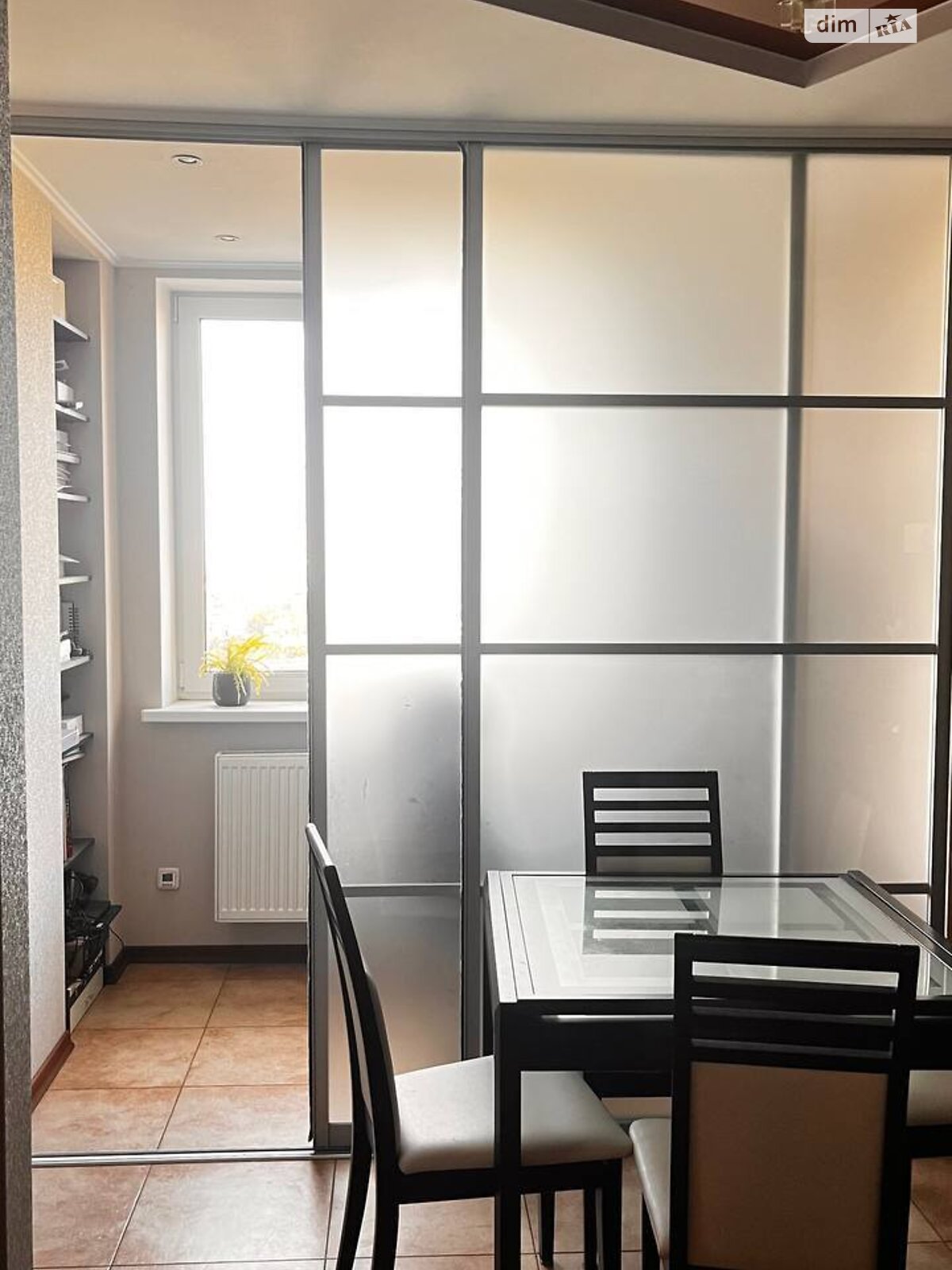 трехкомнатная квартира в Киеве, район Борщаговка, на ул. Семьи Стешенко 7 в аренду на долгий срок помесячно фото 1