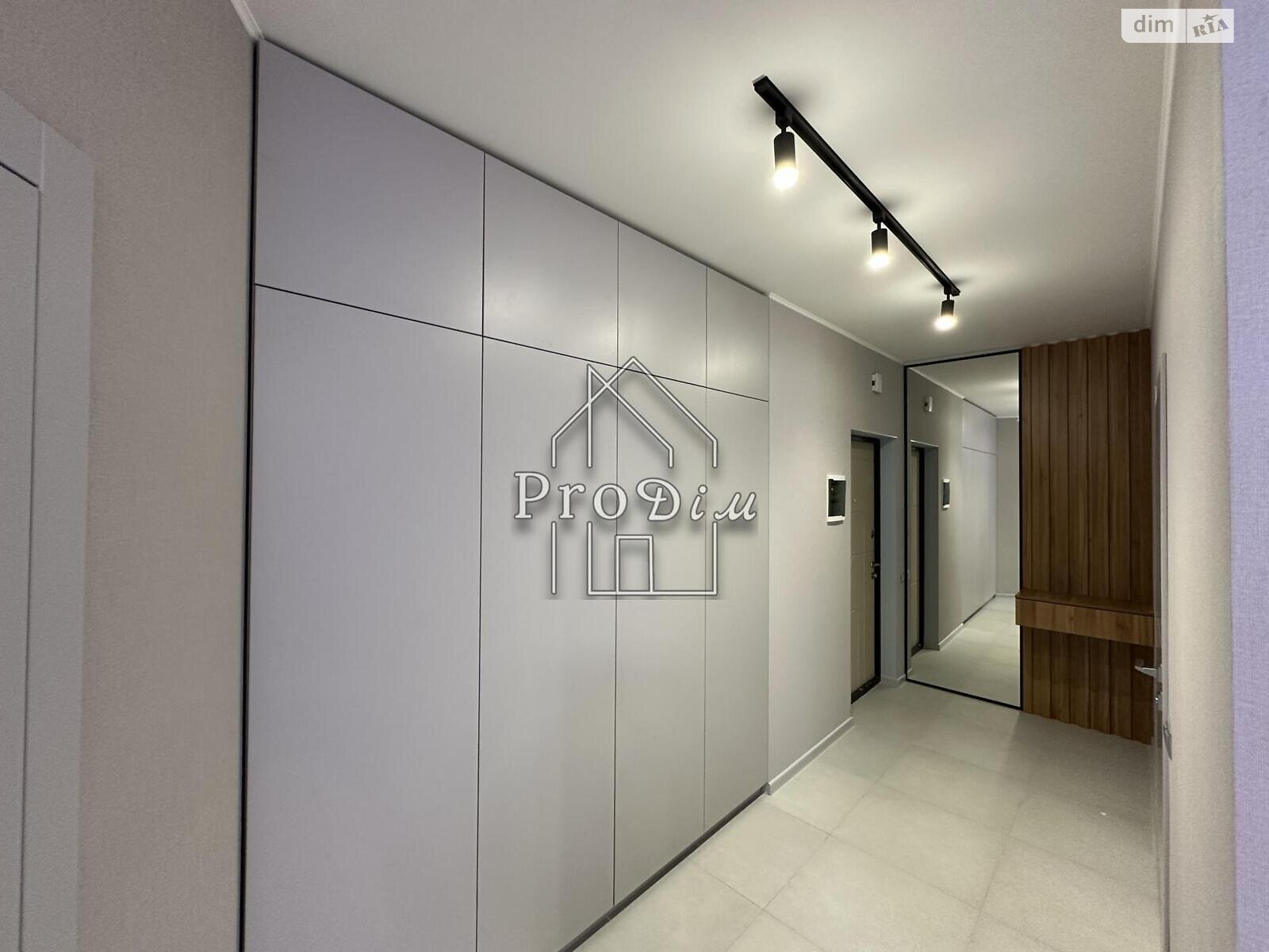 однокомнатная квартира с мебелью в Киеве, район Борщаговка, на ул. Семьи Стешенко 9 в аренду на долгий срок помесячно фото 1