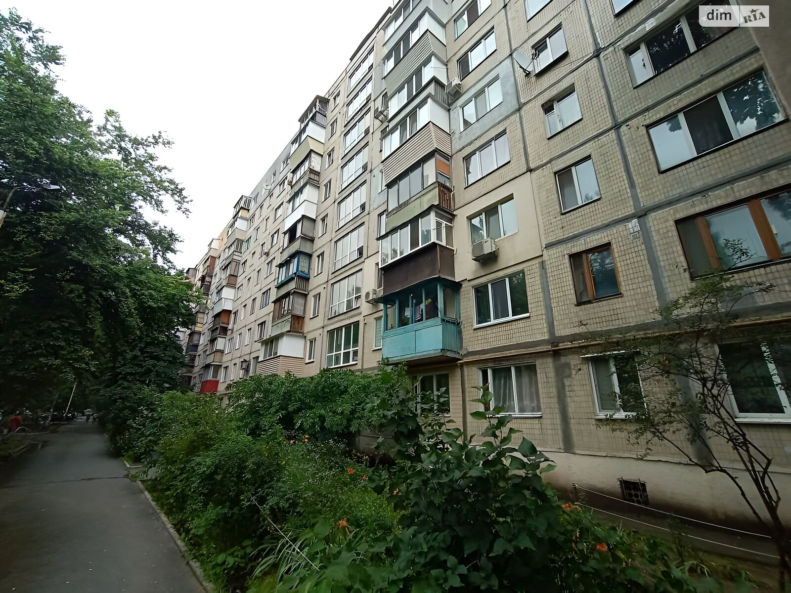 двухкомнатная квартира в Киеве, район Борщаговка, на ул. Василия Кучера 2А в аренду на долгий срок помесячно фото 1 двухкомнатная квартира в Киеве, район Борщаговка, на ул. Василия Кучера 2А в аренду на долгий срок помесячно фото 1