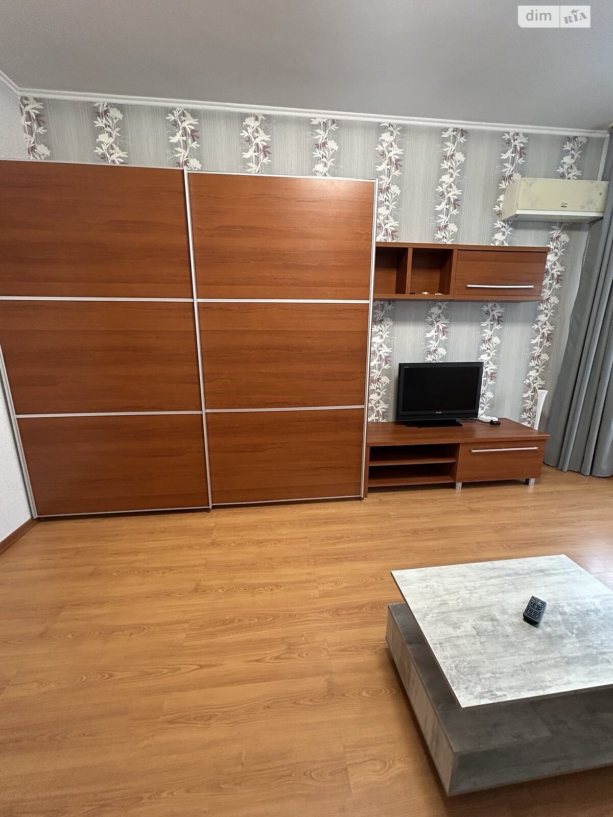 однокімнатна квартира в Києві, район Бортничі, на вул. Івана Дяченко 20Б, кв. 49 в довготривалу оренду помісячно фото 1 однокімнатна квартира в Києві, район Бортничі, на вул. Івана Дяченко 20Б, кв. 49 в довготривалу оренду помісячно фото 1