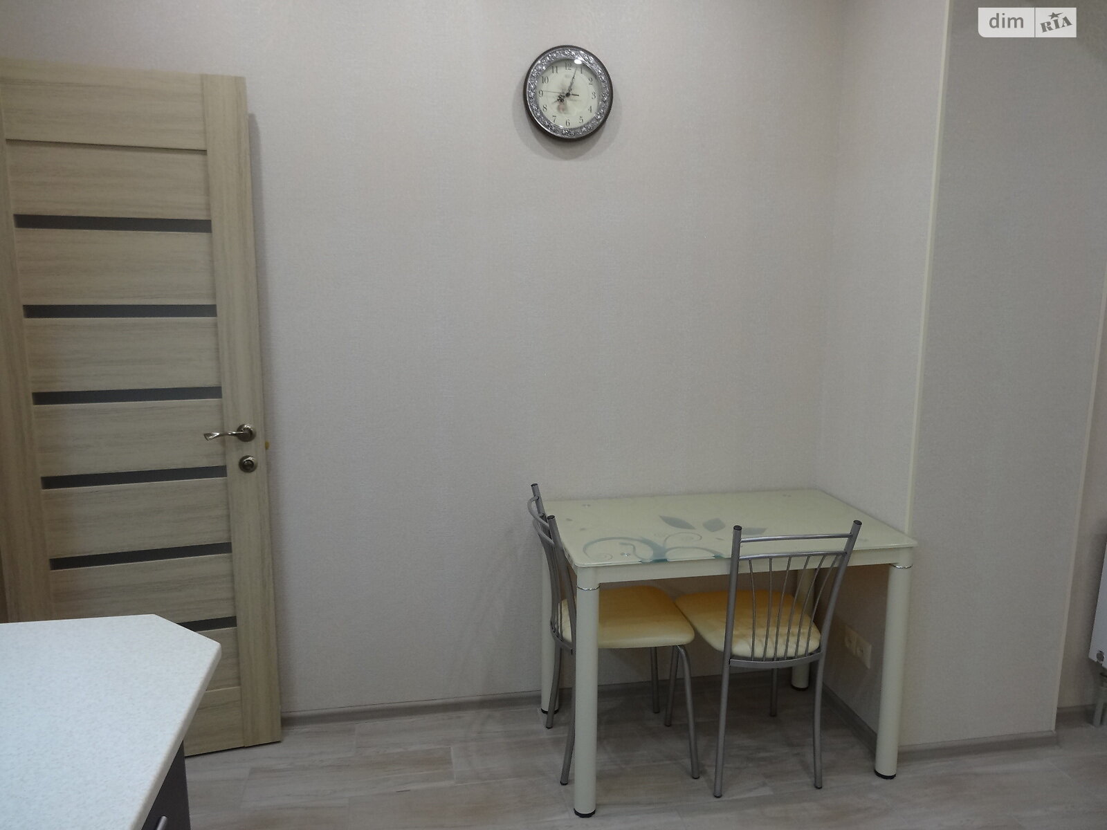 однокімнатна квартира в Києві, район Биківня, на вул. Радистів 34Ж в довготривалу оренду помісячно фото 1 однокімнатна квартира в Києві, район Биківня, на вул. Радистів 34Ж в довготривалу оренду помісячно фото 1