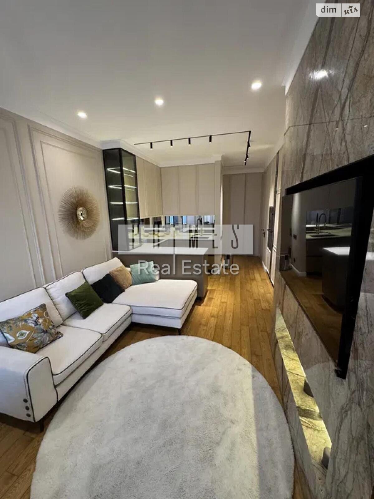 двухкомнатная квартира в Киеве, район Черепанова гора, на ул. Деловая 1/2 в аренду на долгий срок помесячно фото 1