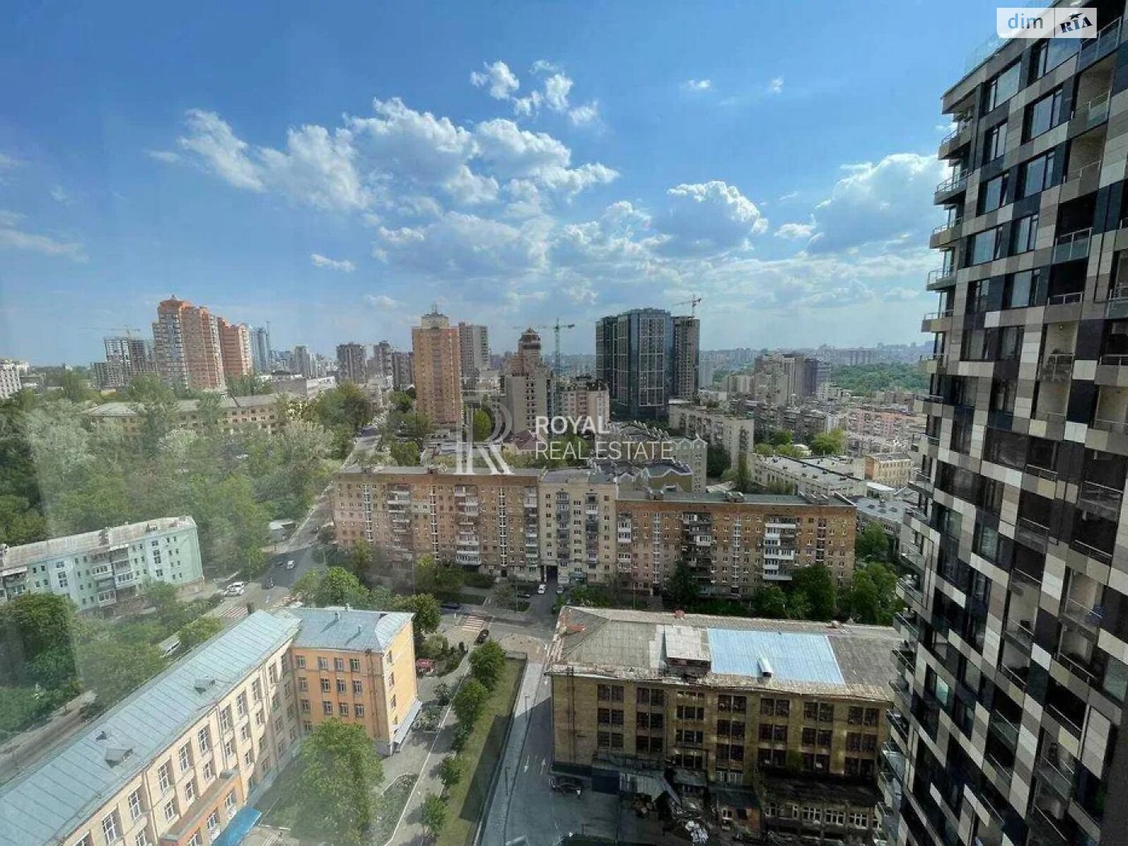 трехкомнатная квартира в Киеве, район Черепанова гора, на ул. Ивана Федорова 2А в аренду на долгий срок помесячно фото 1 трехкомнатная квартира в Киеве, район Черепанова гора, на ул. Ивана Федорова 2А в аренду на долгий срок помесячно фото 1
