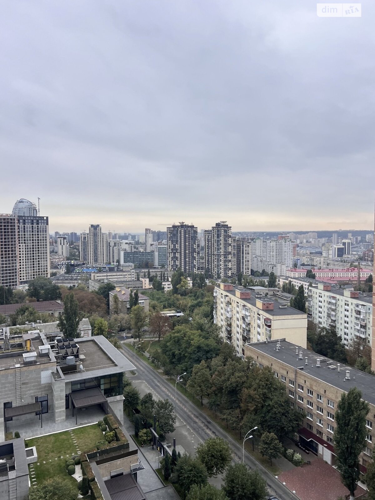 однокомнатная квартира в Киеве, район Черепанова гора, на пер. Лабораторный 7 в аренду на долгий срок помесячно фото 1