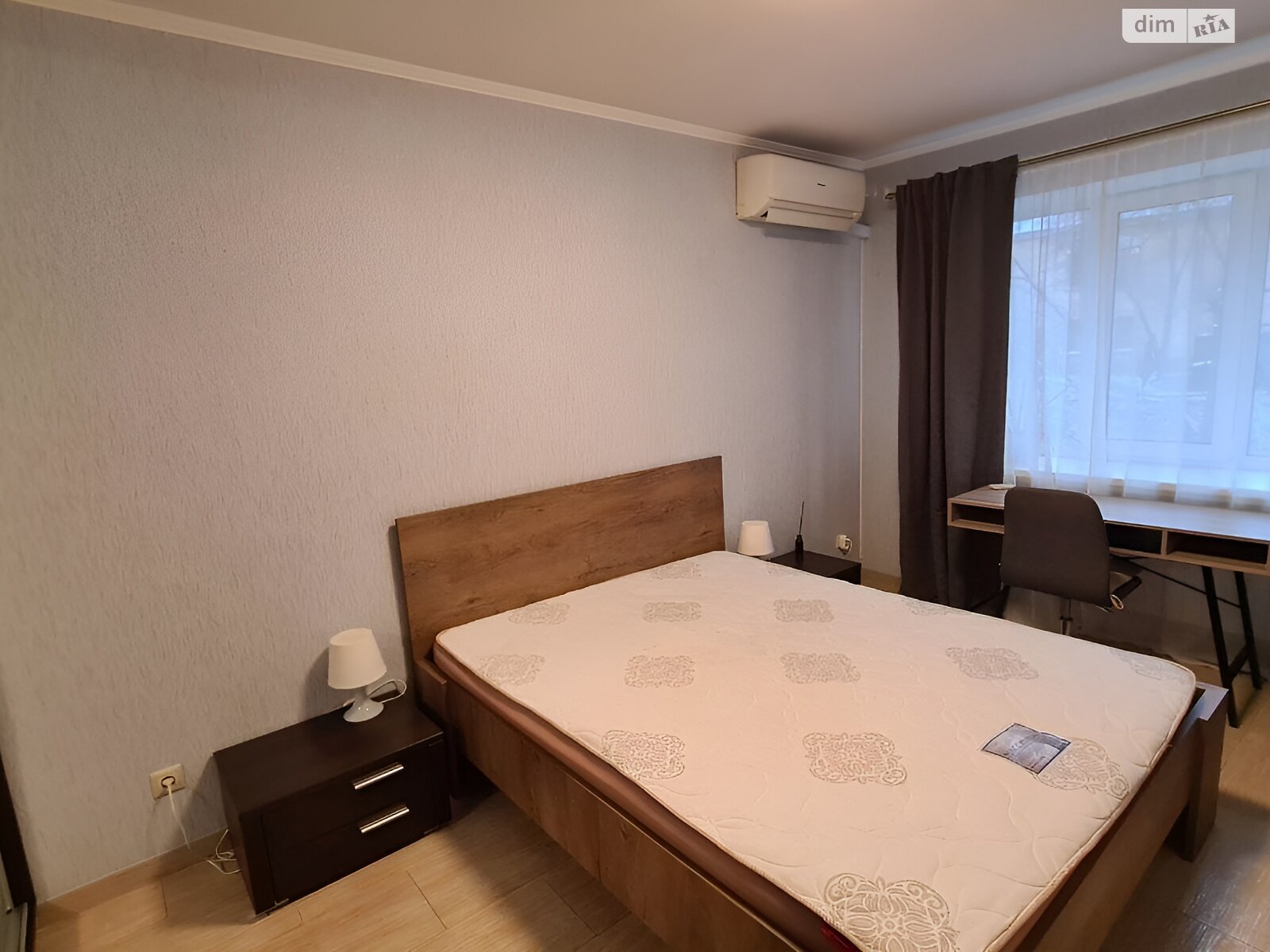 трикімнатна квартира в Києві, район Черепанова гора, на бул. Лесі Українки 12 в довготривалу оренду помісячно фото 1 трикімнатна квартира в Києві, район Черепанова гора, на бул. Лесі Українки 12 в довготривалу оренду помісячно фото 1