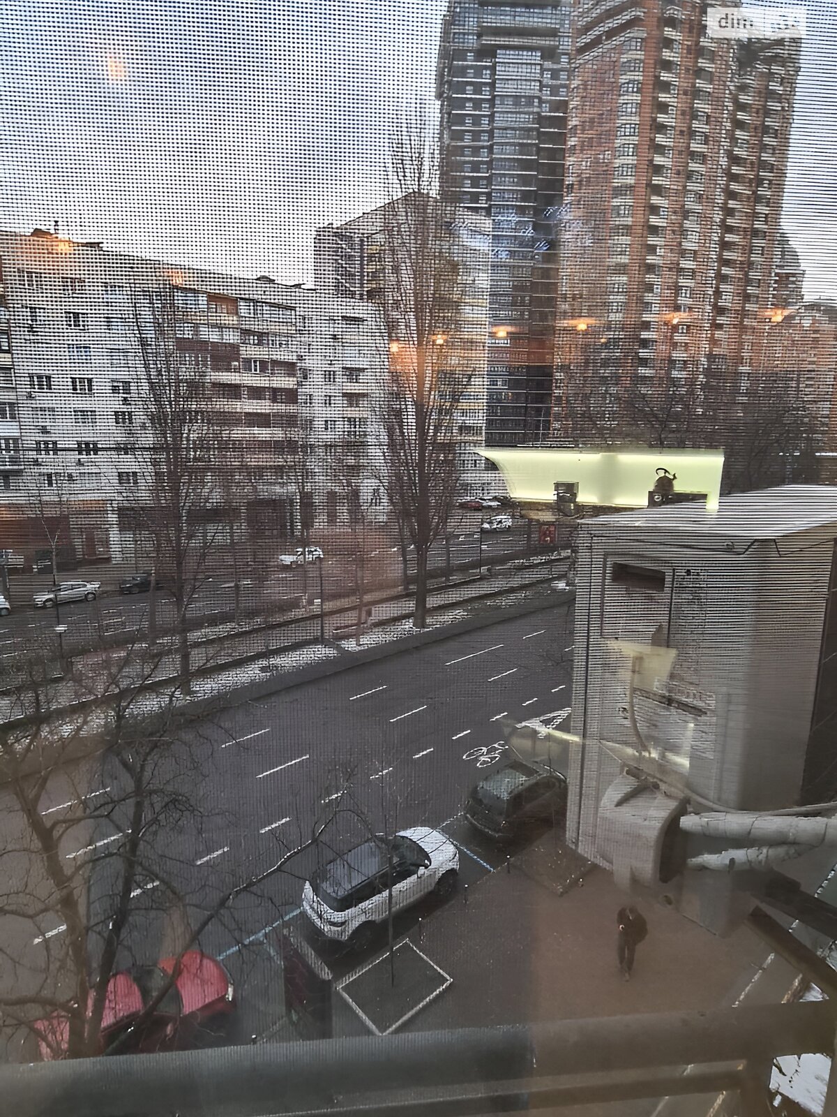 трикімнатна квартира в Києві, район Черепанова гора, на бул. Лесі Українки 12 в довготривалу оренду помісячно фото 1 трикімнатна квартира в Києві, район Черепанова гора, на бул. Лесі Українки 12 в довготривалу оренду помісячно фото 1