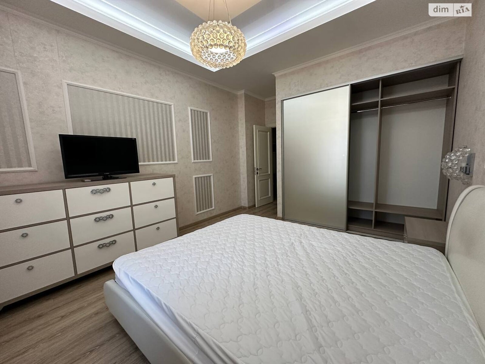 двокімнатна квартира в Києві, район Чорна Гора, на вул. Андрія Верхогляда 7 в довготривалу оренду помісячно фото 1 двокімнатна квартира в Києві, район Чорна Гора, на вул. Андрія Верхогляда 7 в довготривалу оренду помісячно фото 1