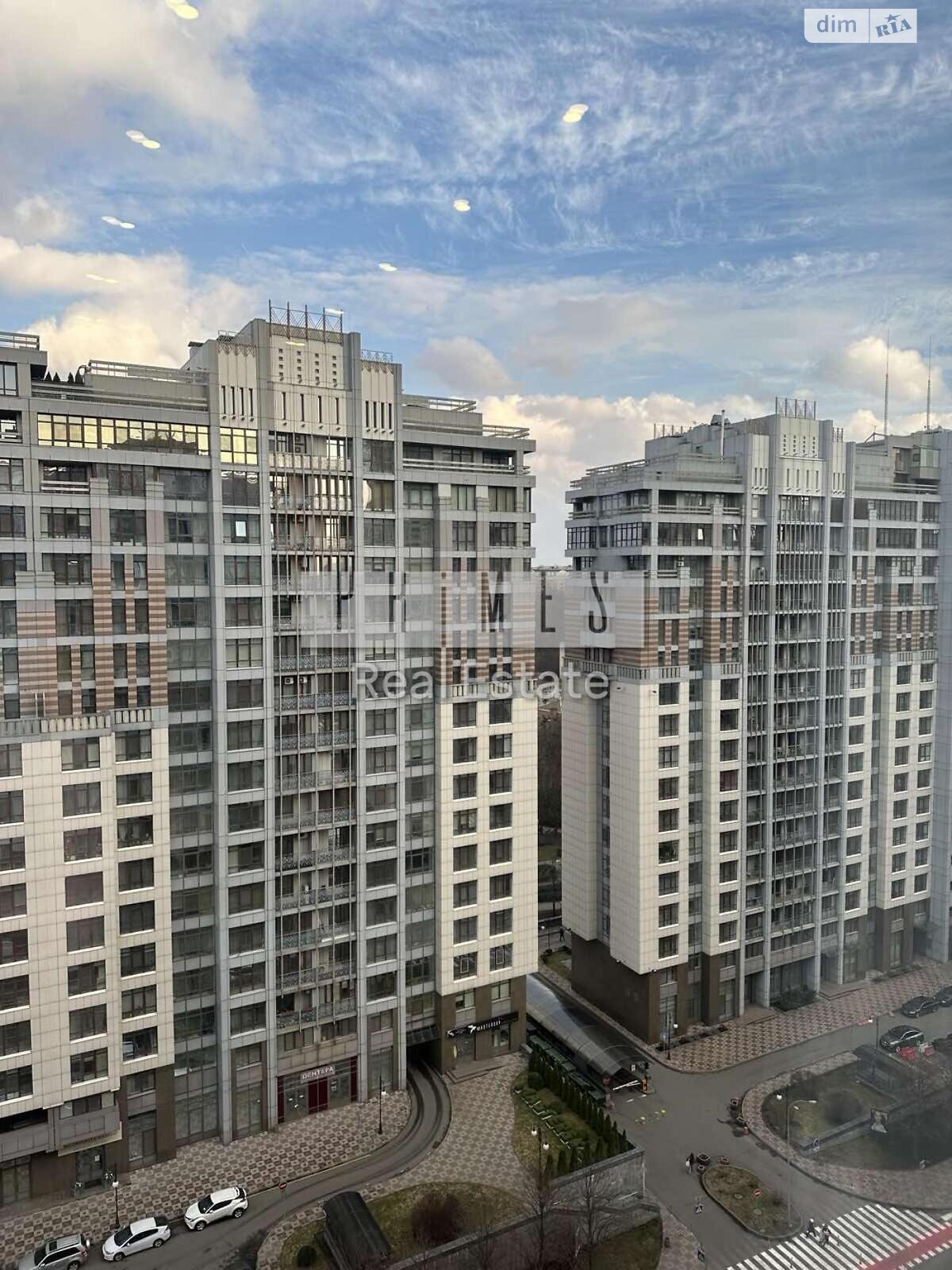 чотирикімнатна квартира в Києві, район Печерськ, на вул. Андрія Верхогляда 12 в довготривалу оренду помісячно фото 1 чотирикімнатна квартира в Києві, район Печерськ, на вул. Андрія Верхогляда 12 в довготривалу оренду помісячно фото 1