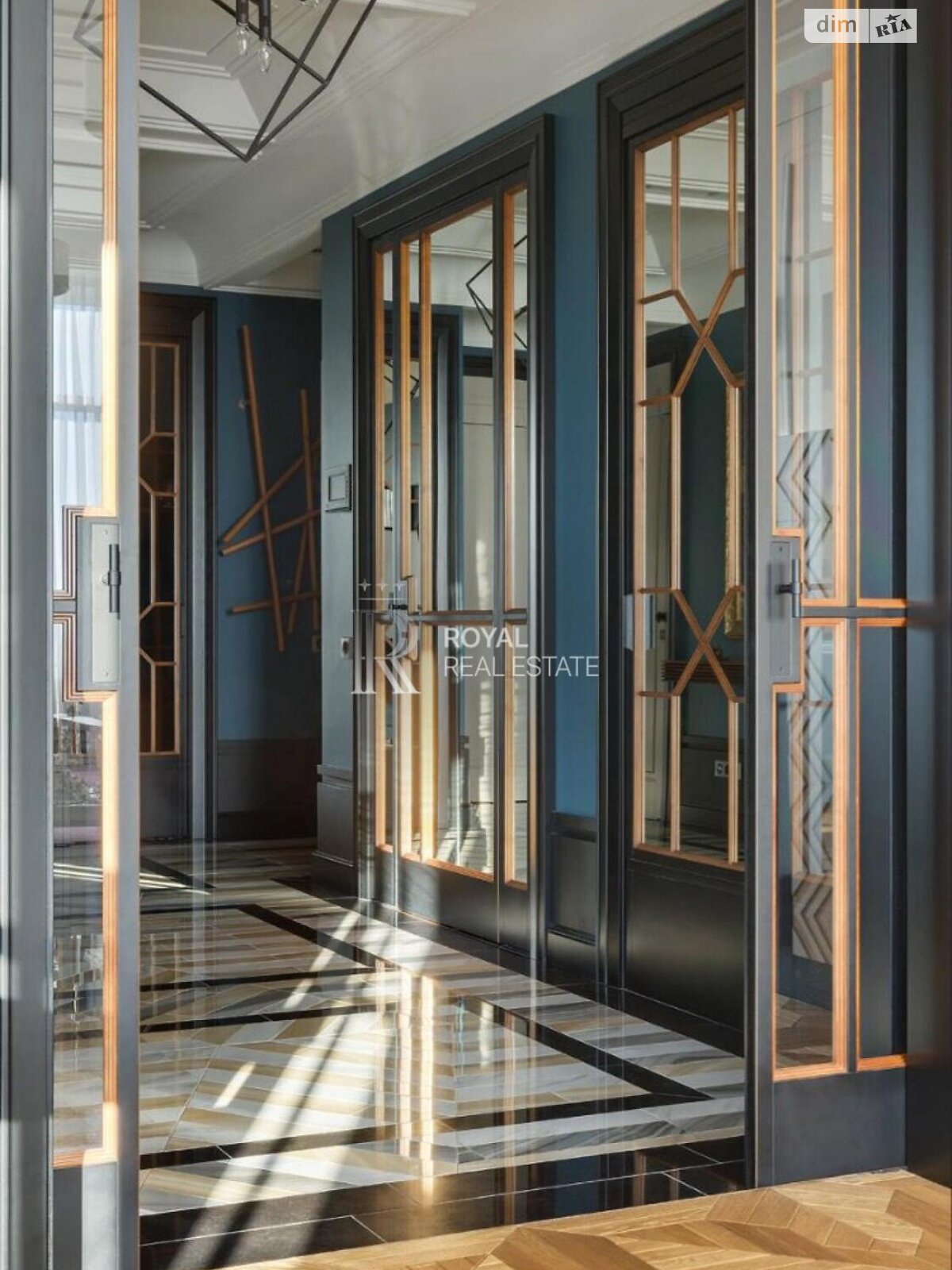 четырехкомнатная квартира в Киеве, район Печерский, на ул. Андрея Верхогляда 7 в аренду на долгий срок помесячно фото 1