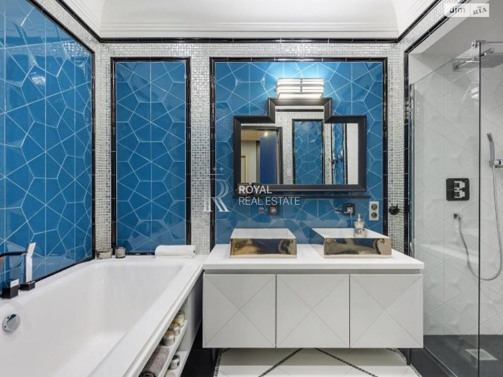 четырехкомнатная квартира в Киеве, район Печерский, на ул. Андрея Верхогляда 7 в аренду на долгий срок помесячно фото 1