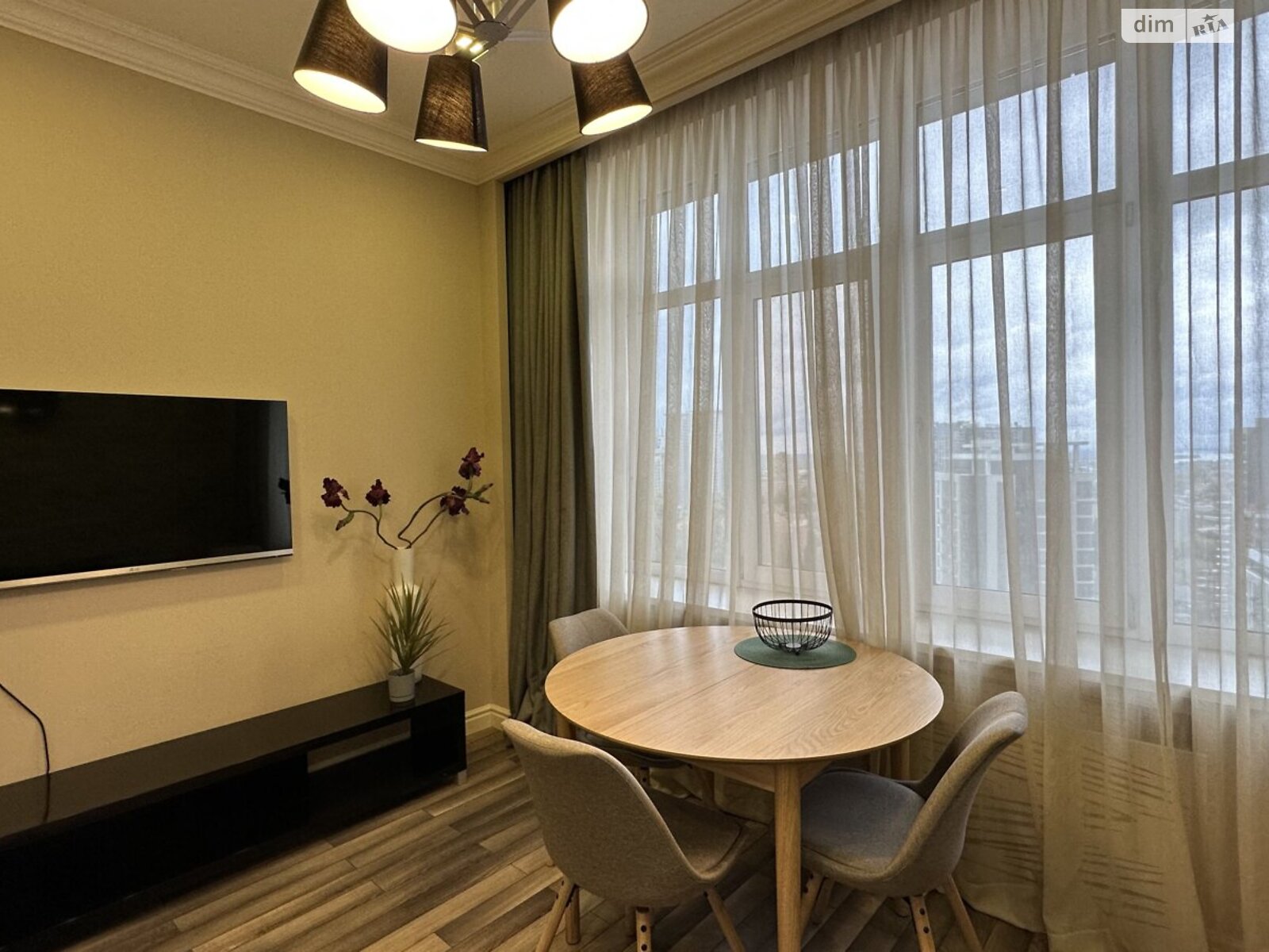 двухкомнатная квартира в Киеве, район Черная Гора, на ул. Андрея Верхогляда 9, кв. 200 в аренду на долгий срок помесячно фото 1