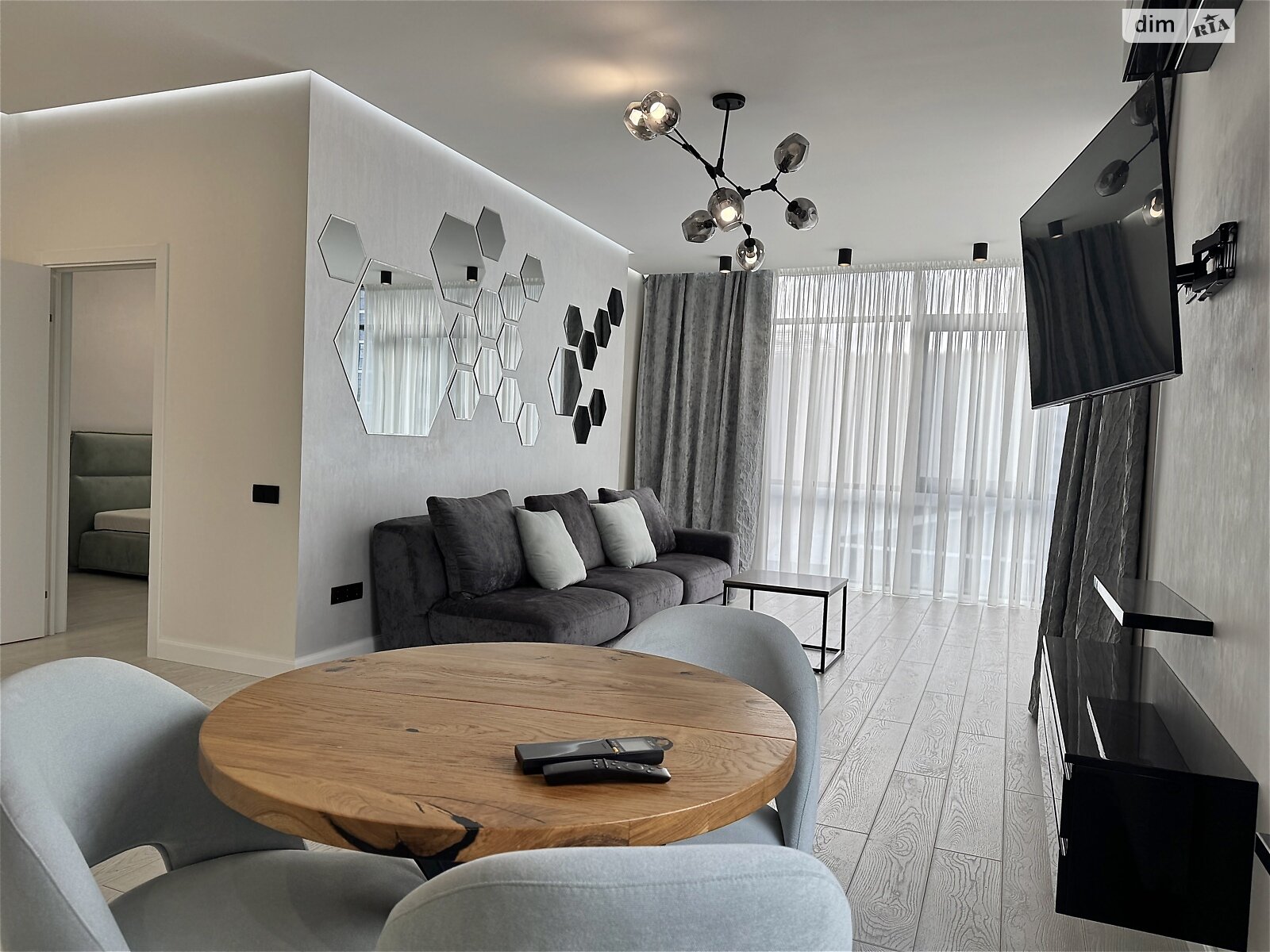 однокомнатная квартира в Киеве, район Черная Гора, на ул. Андрея Верхогляда в аренду на долгий срок помесячно фото 1 однокомнатная квартира в Киеве, район Черная Гора, на ул. Андрея Верхогляда в аренду на долгий срок помесячно фото 1