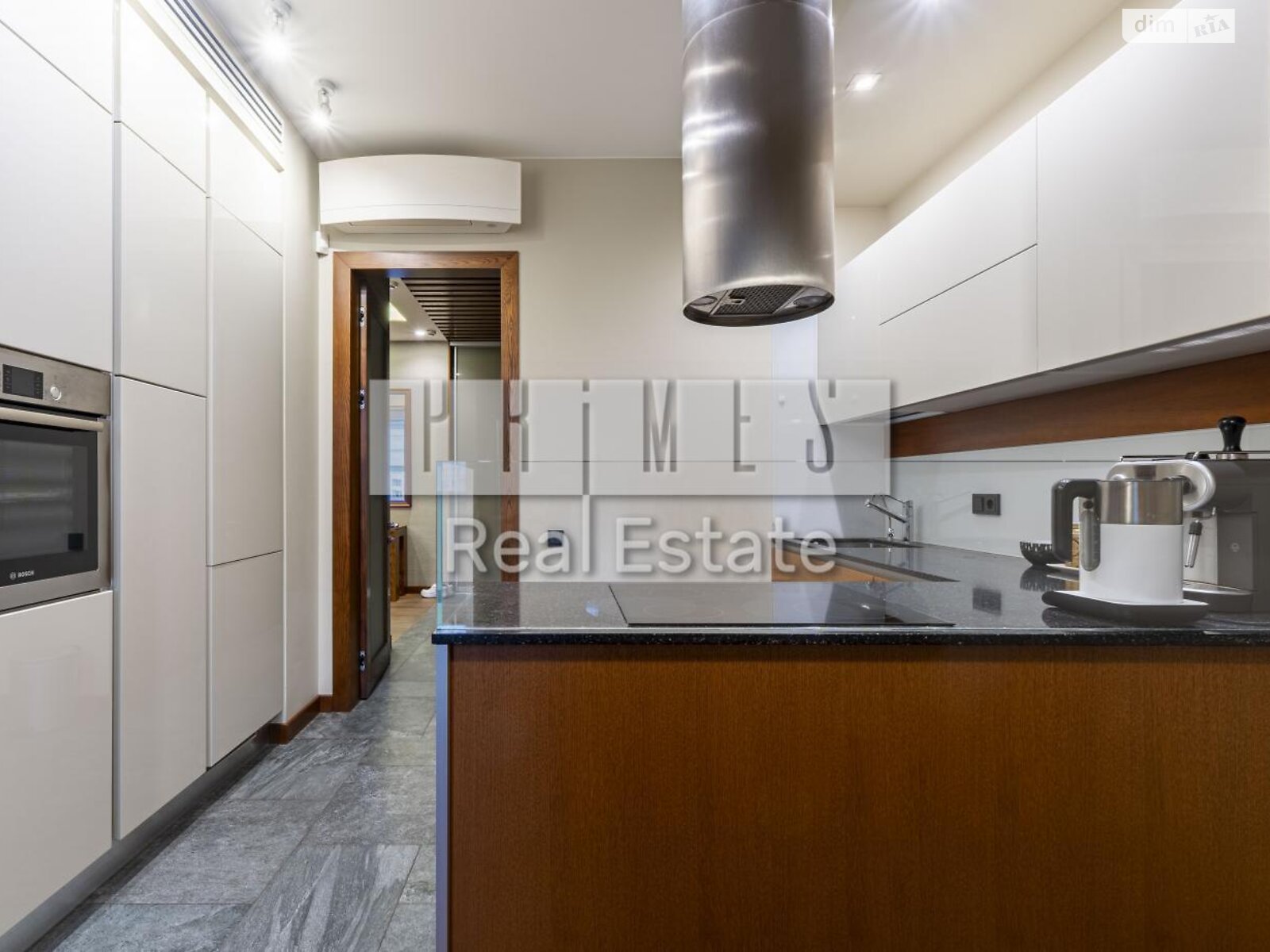 трехкомнатная квартира в Киеве, район Черная Гора, на ул. Андрея Верхогляда 16 в аренду на долгий срок помесячно фото 1 трехкомнатная квартира в Киеве, район Черная Гора, на ул. Андрея Верхогляда 16 в аренду на долгий срок помесячно фото 1