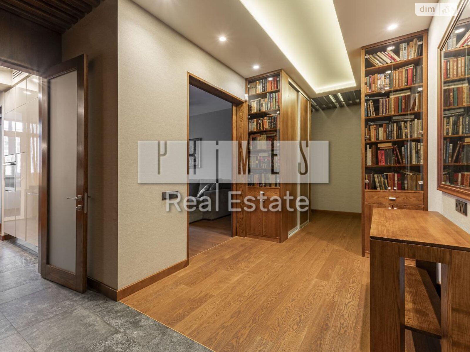 трехкомнатная квартира в Киеве, район Черная Гора, на ул. Андрея Верхогляда 16 в аренду на долгий срок помесячно фото 1 трехкомнатная квартира в Киеве, район Черная Гора, на ул. Андрея Верхогляда 16 в аренду на долгий срок помесячно фото 1