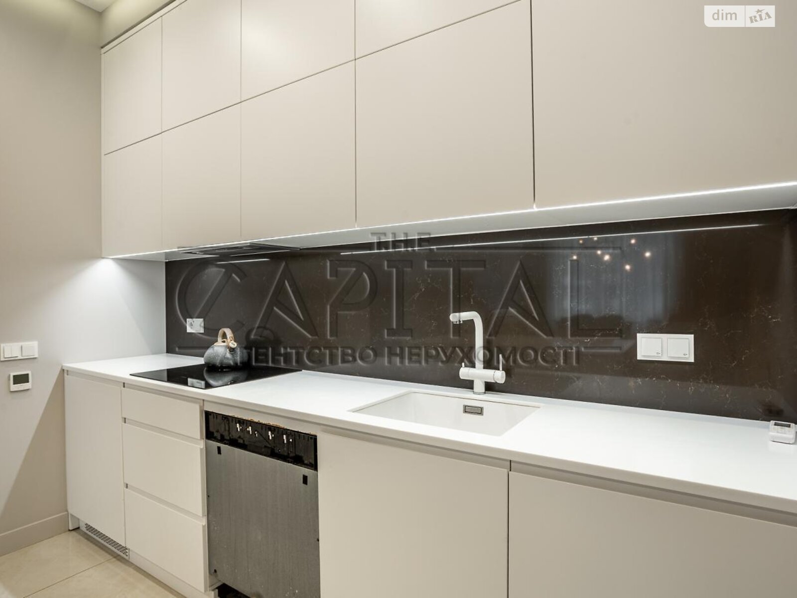 трехкомнатная квартира в Киеве, район Черная Гора, на ул. Андрея Верхогляда 15 в аренду на долгий срок помесячно фото 1