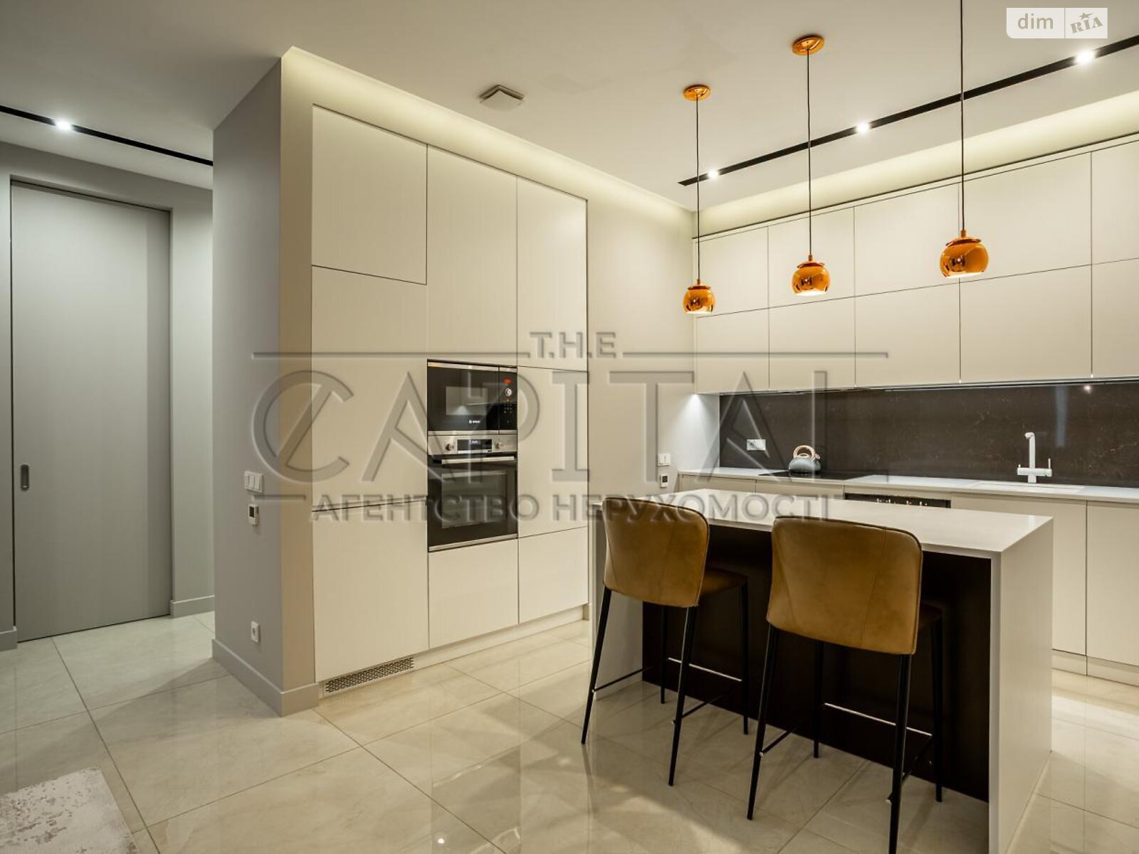 трехкомнатная квартира в Киеве, район Черная Гора, на ул. Андрея Верхогляда 15 в аренду на долгий срок помесячно фото 1